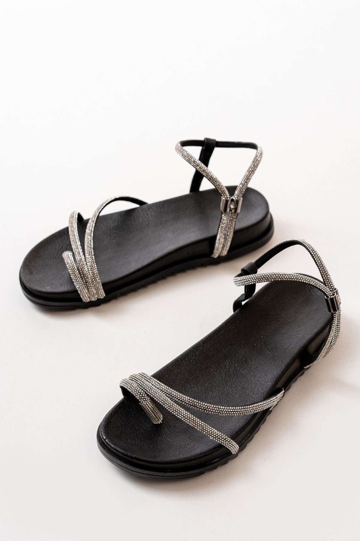 Ayakkabı Aşkı Siyah Gümüş Taşlı Günlük Kadın Sandalet