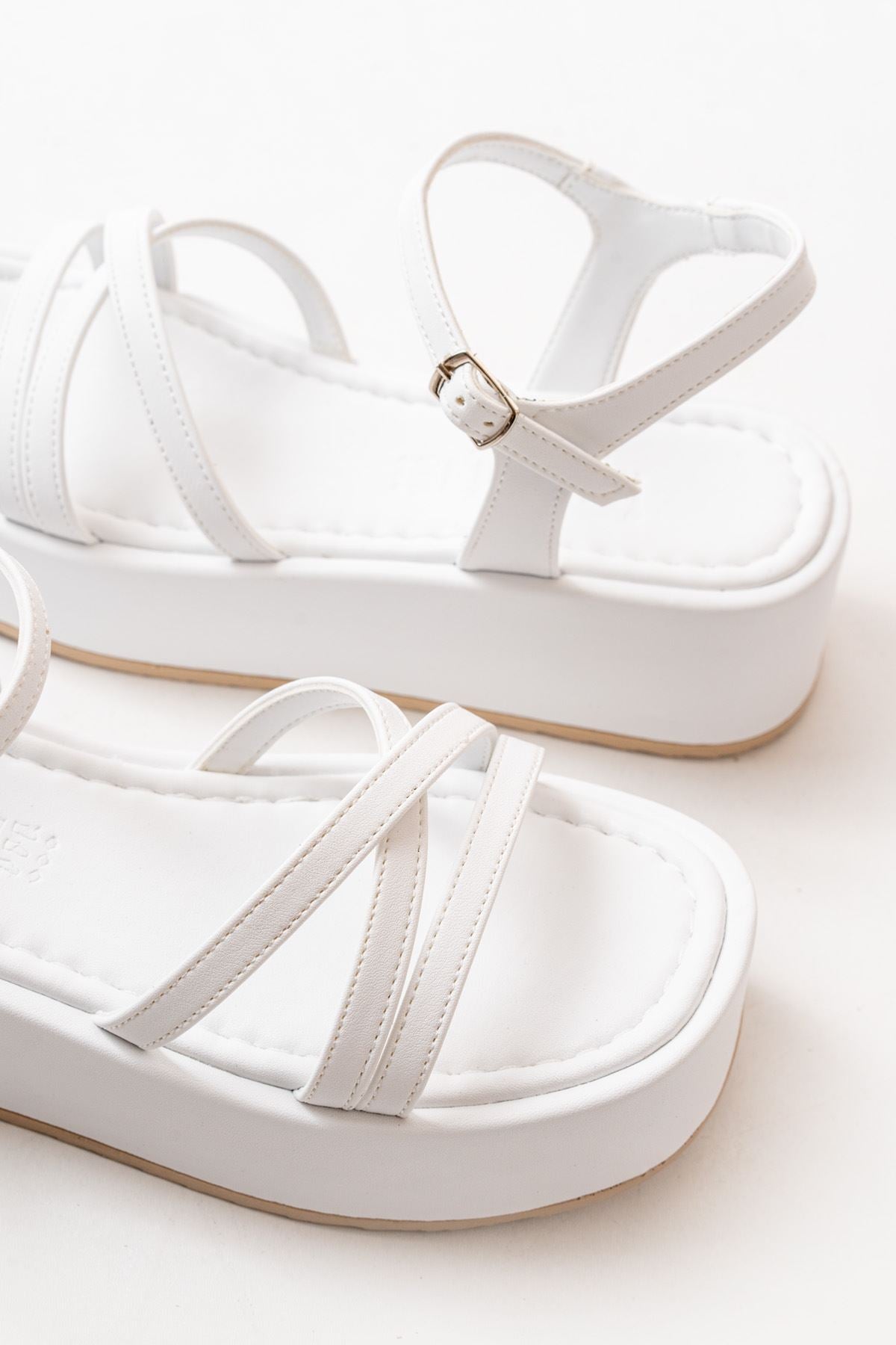 Ayakkabı Aşkı Beyaz Dolgu Kadın Sandalet