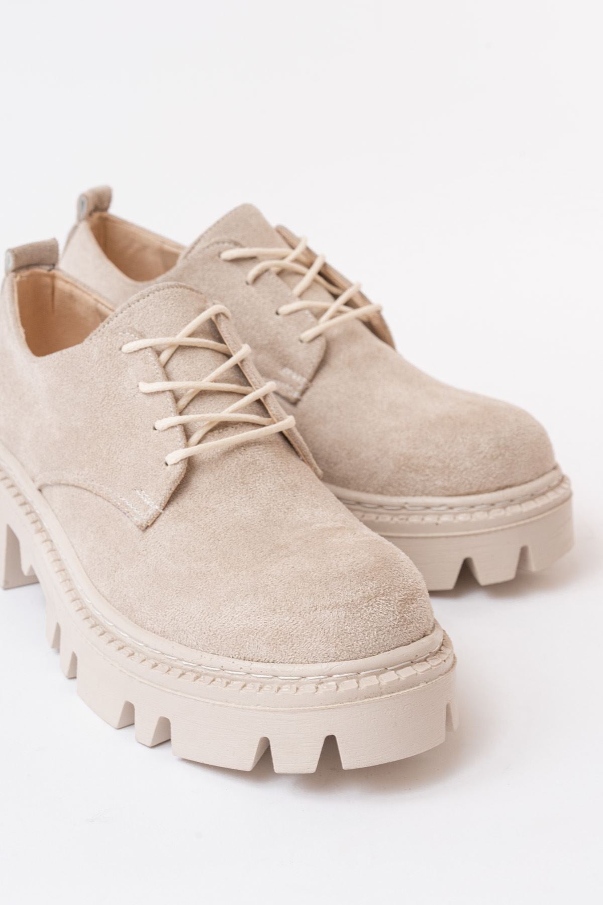 Ayakkabı Aşkı Bej Süet Bağcıklı Günlük Yüksek Tabanlı Loafer Ayakkabı