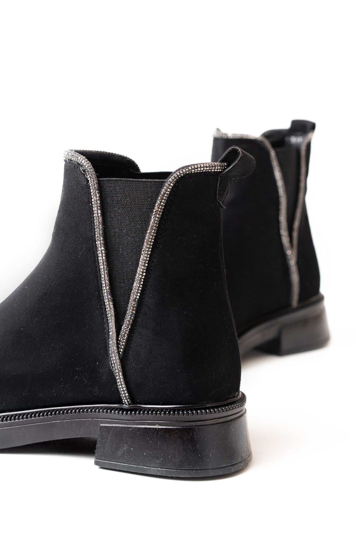 Ayakkabı Aşkı Siyah Süet Taş Aksesuarlı Lastikli Günlük Kadın Bot