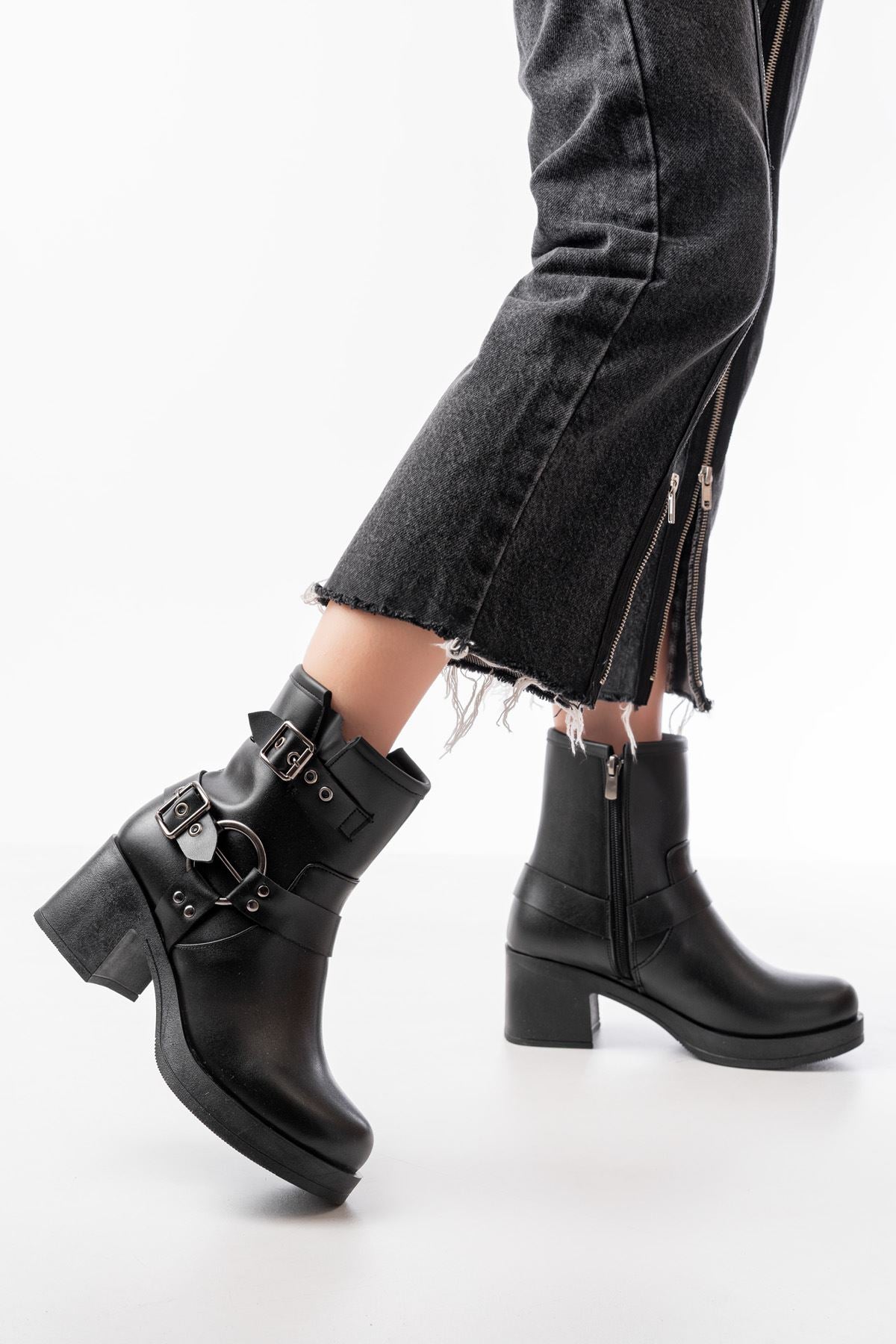 Ayakkabı Aşkı Siyah Toka Aksesuarlı Fermuarlı Topuklu Günlük Kadın Bot