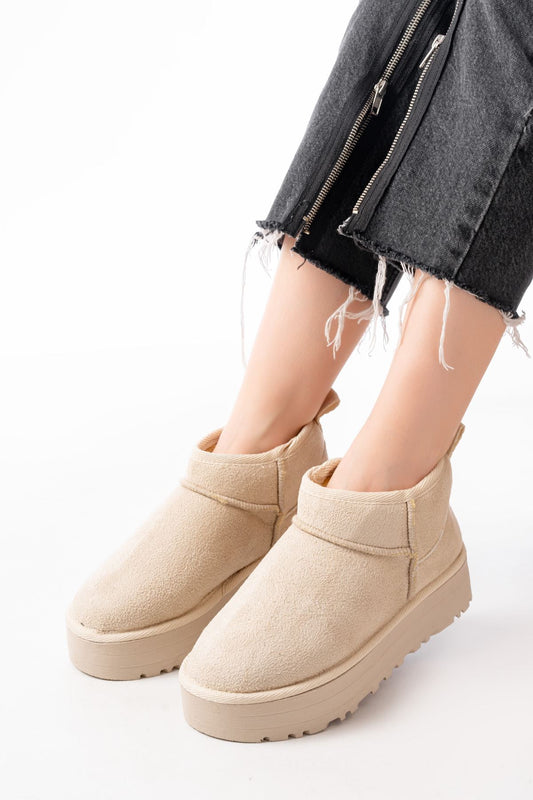 NDR-2850 Bej Süet İçi Kürklü Kışlık Kapalı Burun Kadın Günlük Terlik - Bej