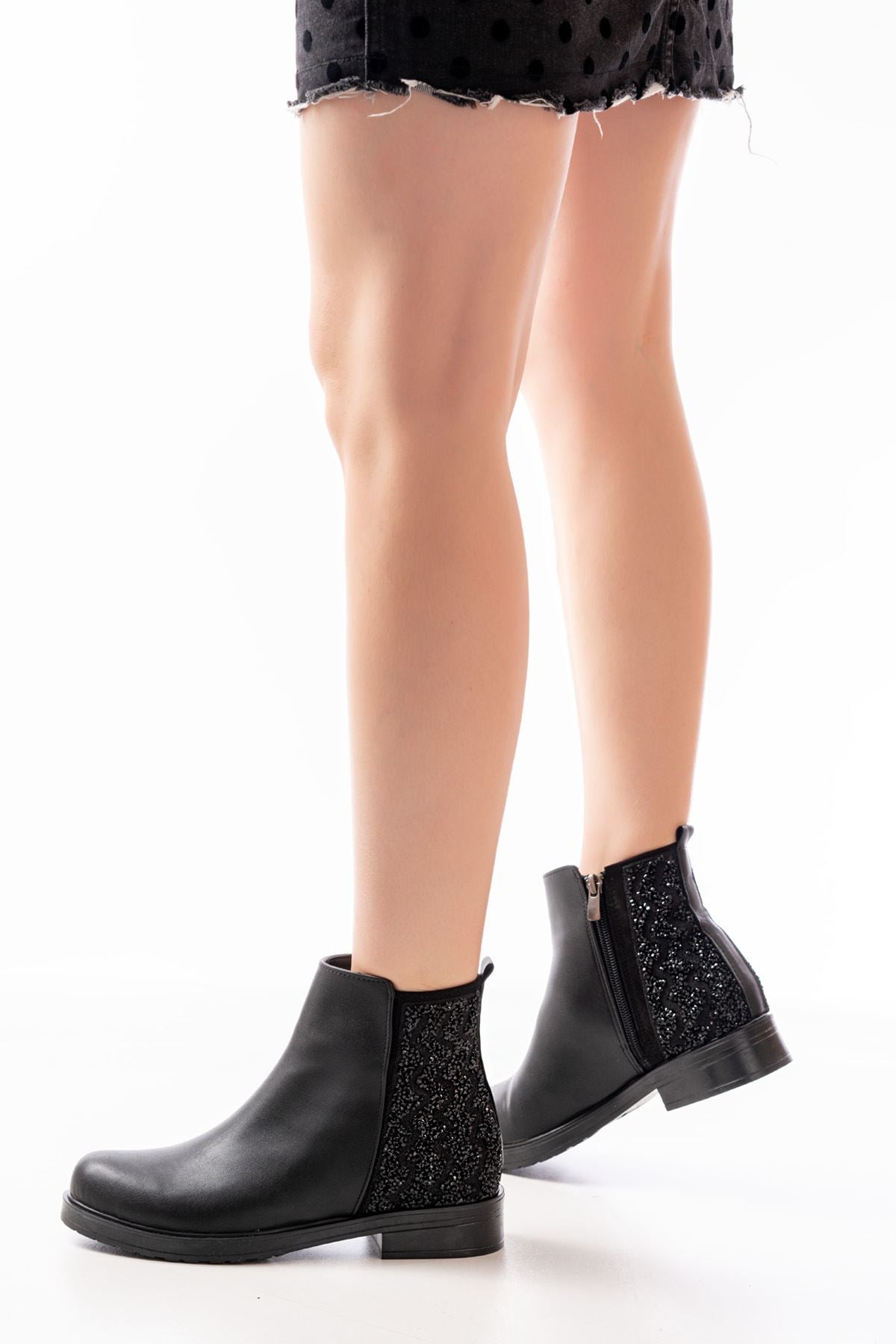Ayakkabı Aşkı Siyah Taş Aksesuarlı Fermuarlı Günlük Kadın Bot