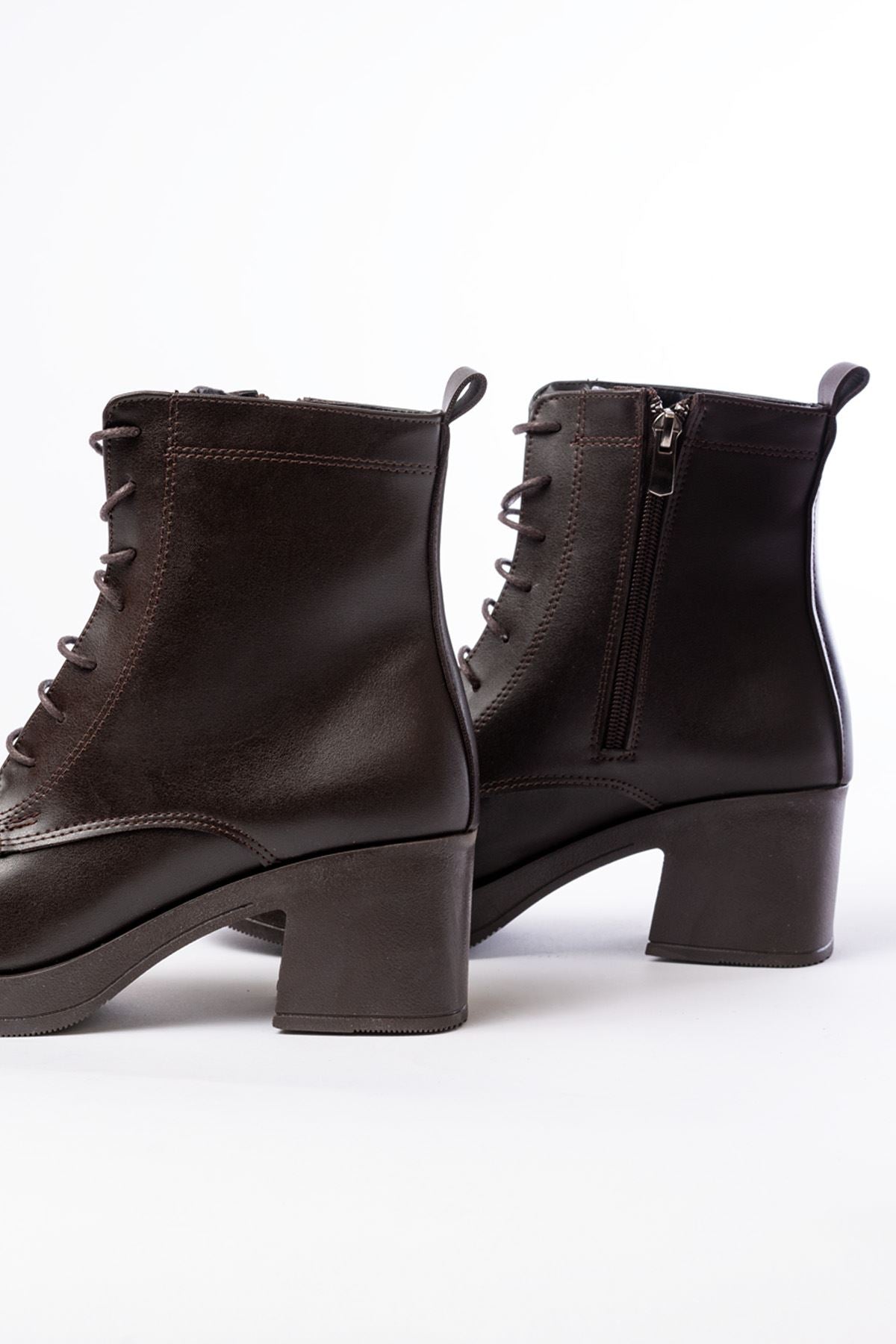 Ayakkabı Aşkı Kahverengi Bağcıklı Fermuarlı Kalın Topuklu Günlük Kadın Bot