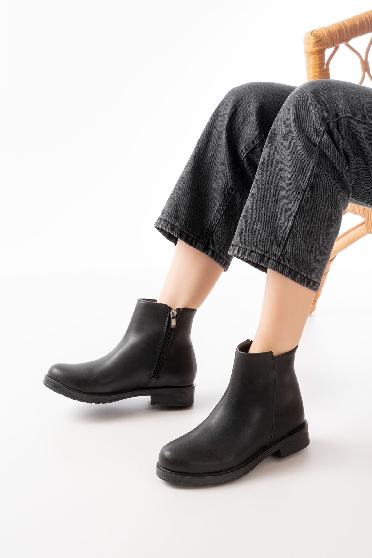 Ayakkabı Aşkı Siyah Fermuarlı Günlük Kadın Bot