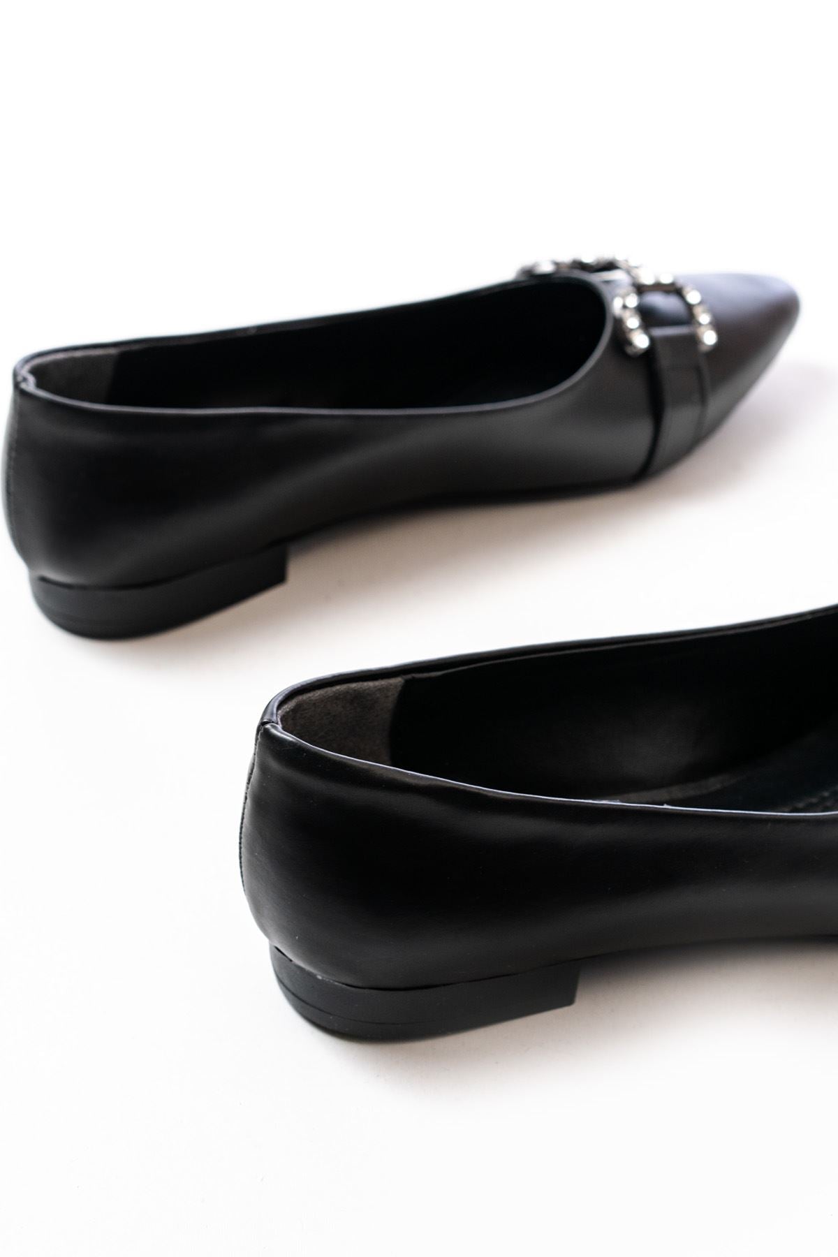 Ayakkabı Aşkı İNF-133 Siyah Taşlı Tokalı Günlük Kadın Babet