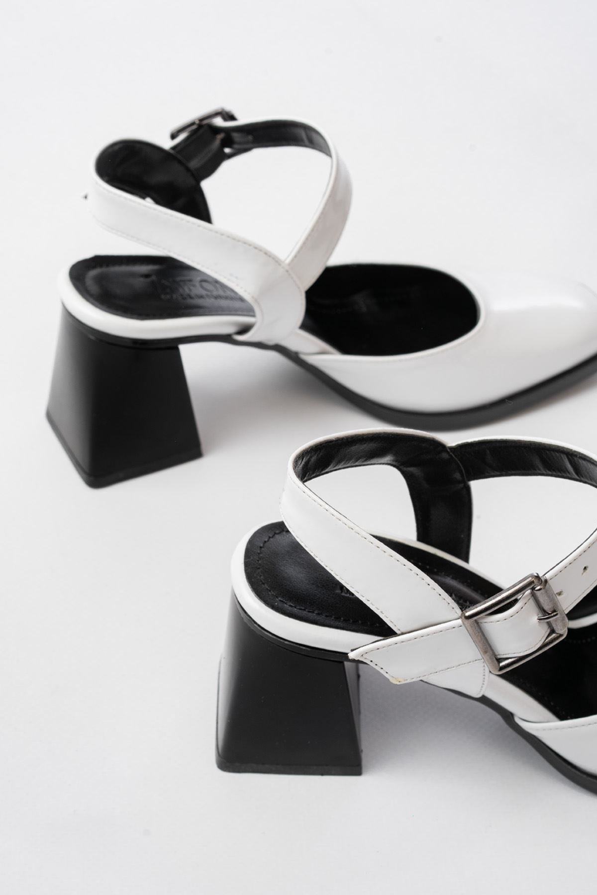 Ayakkabı Aşkı İNF-40450 Beyaz Rugan Günlük Arkası Açık Topuklu Bayan Ayakkabı