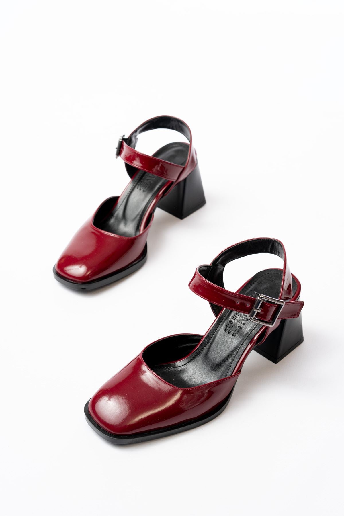 Ayakkabı Aşkı İNF-40450 Bordo Rugan Günlük Arkası Açık Topuklu Bayan Ayakkabı