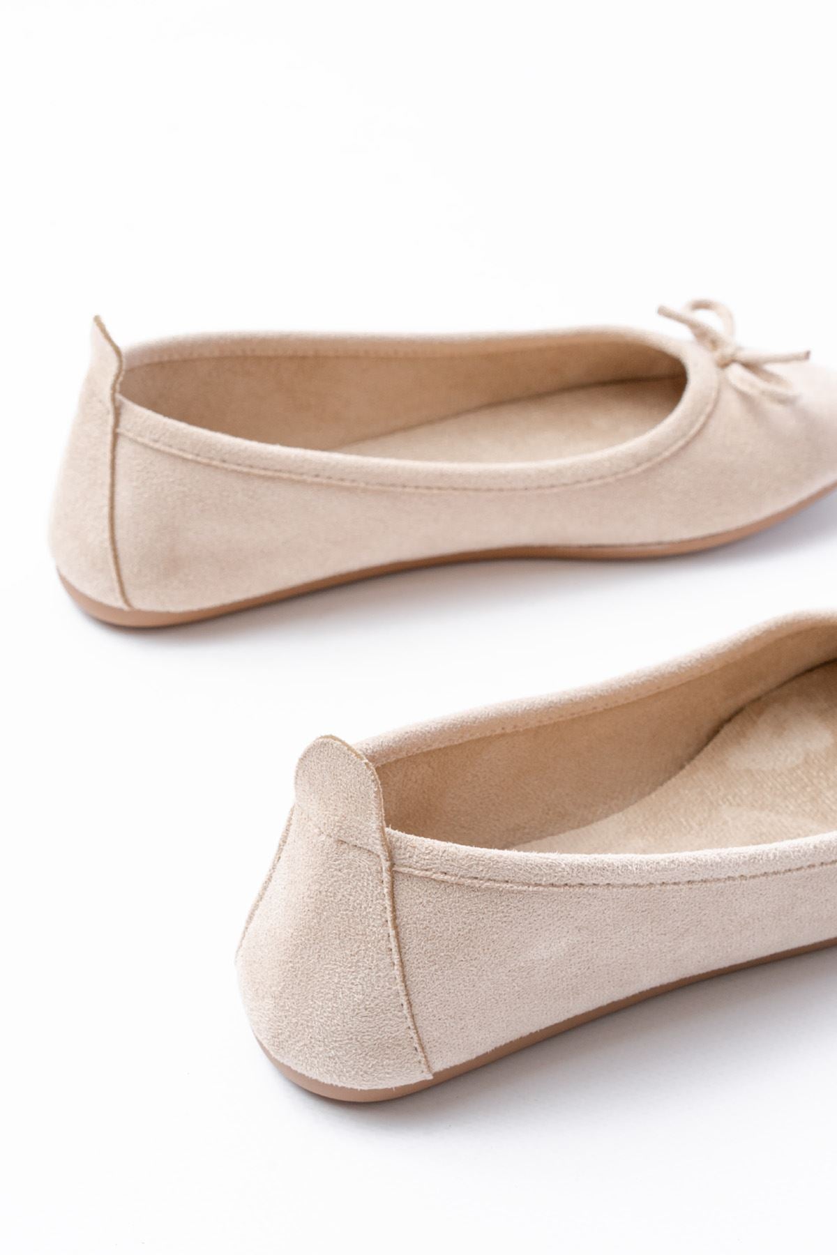 Ayakkabı Aşkı 6101 Bej Süet Fiyonklu Günlük Kadın Babet