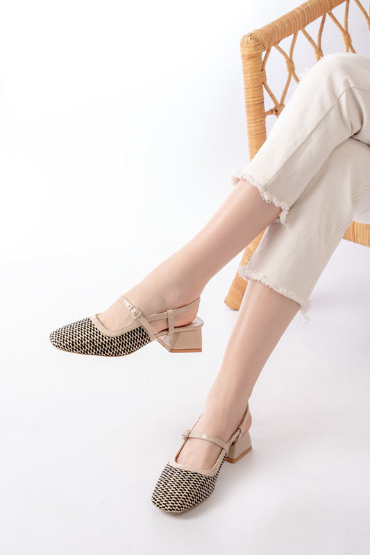 720 Bej Desenli Arkası Açık Günlük Kadın Sandalet - Bej