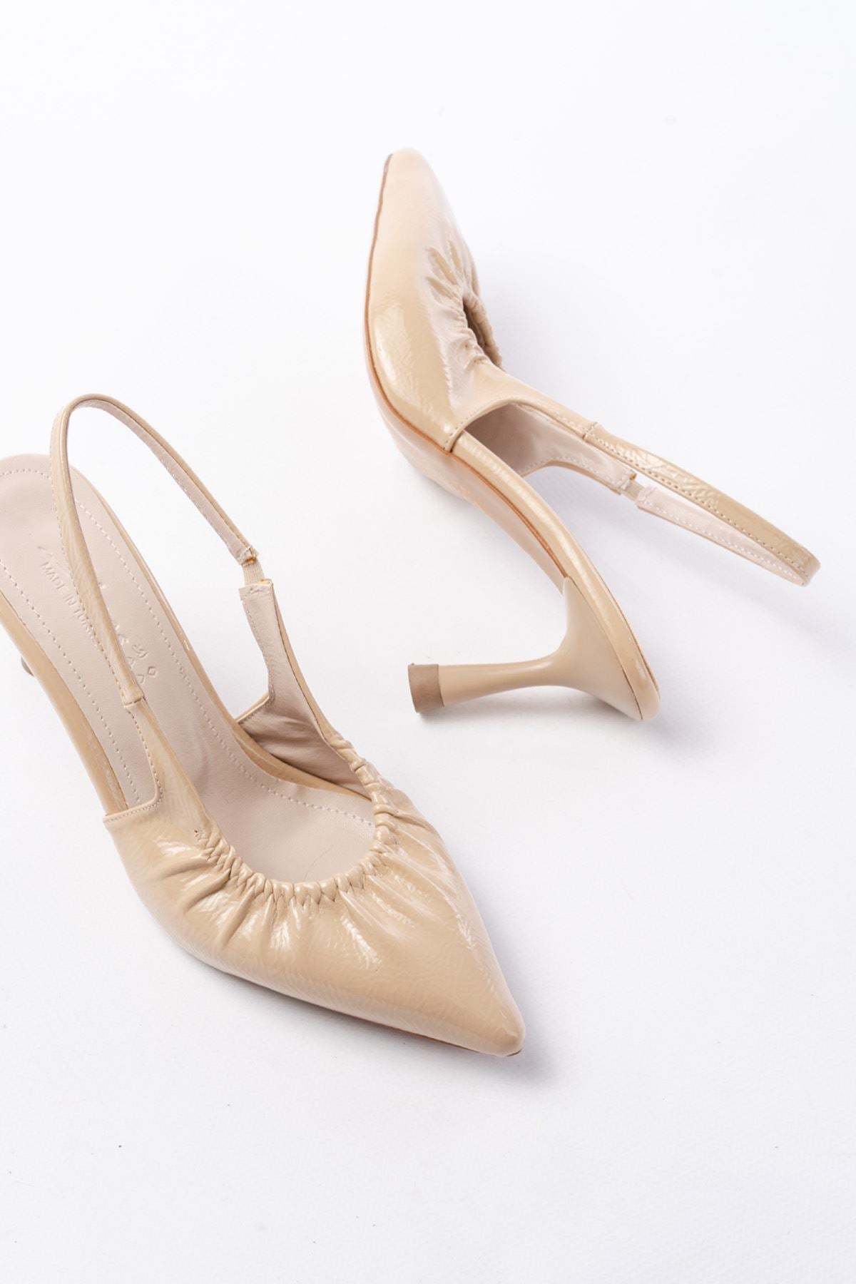 Ayakkabı Aşkı İNF-40451 Bej Kırışık Rugan Günlük Arkası Açık Topuklu Bayan Ayakkabı