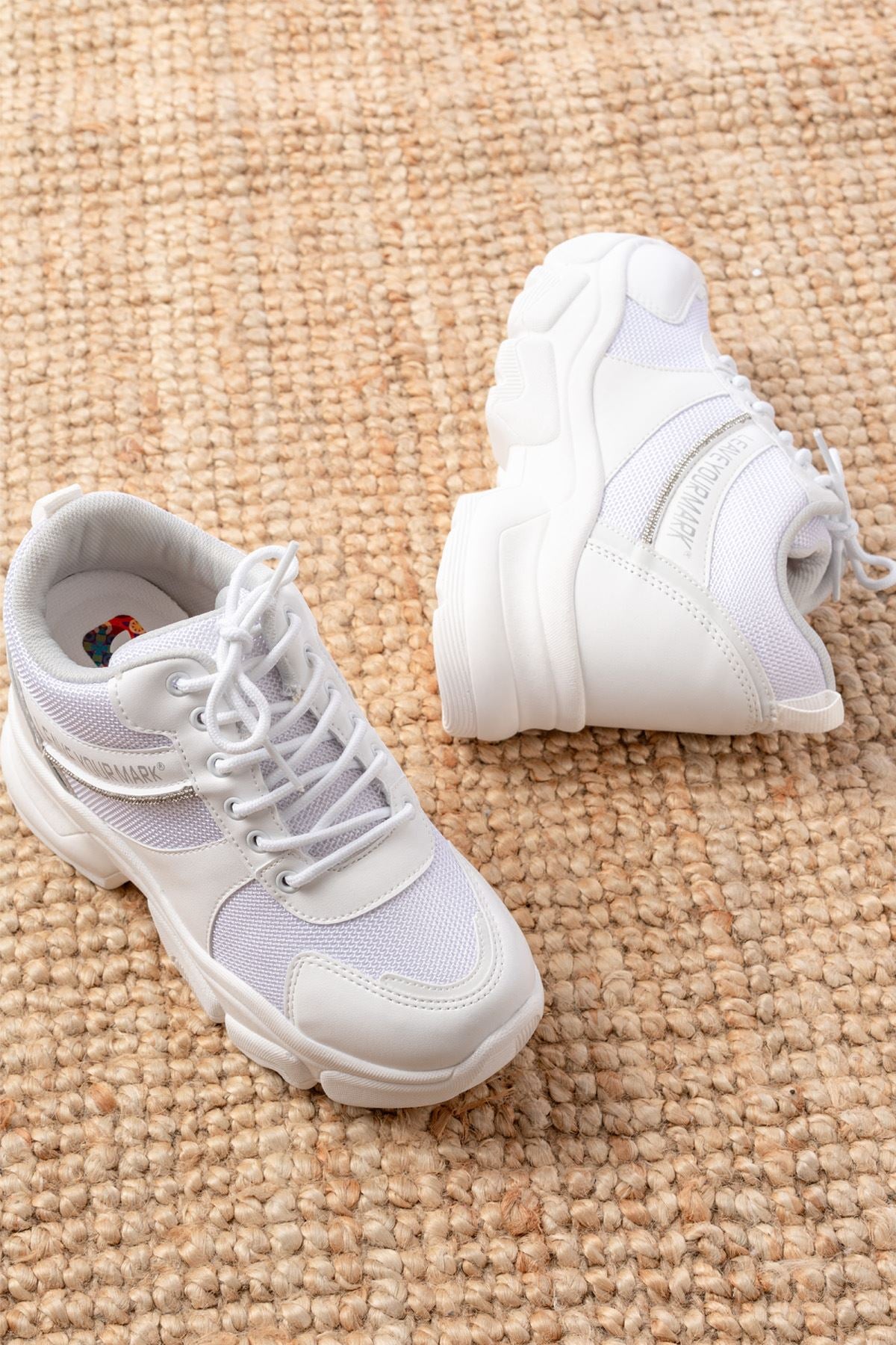 Ayakkabı Aşkı Beyaz Bağcıklı Fileli Taş Aksesuarlı Günlük Spor Ayakkabı