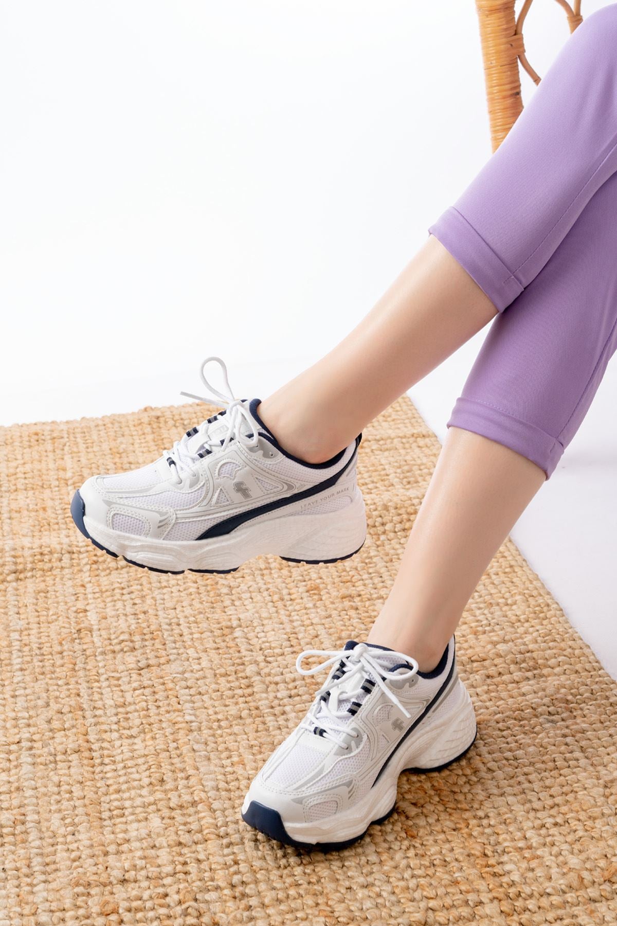 Ayakkabı Aşkı Beyaz Günlük Bağcıklı Lacivert Desenli Yazlık Spor Ayakkabı