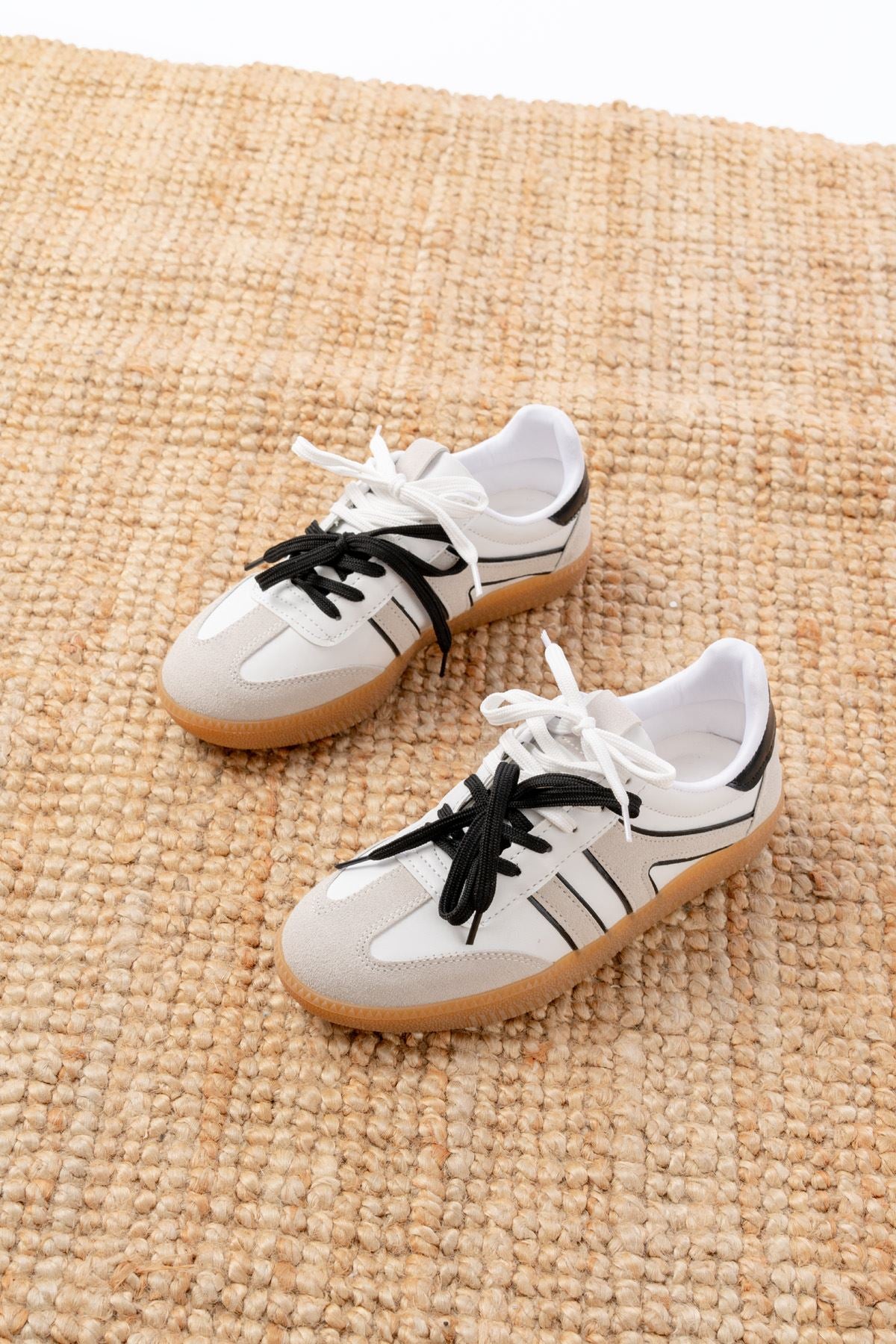 Ayakkabı Aşkı Beyaz Garni Bağcıklı Termo Taban Günlük Kadın Spor