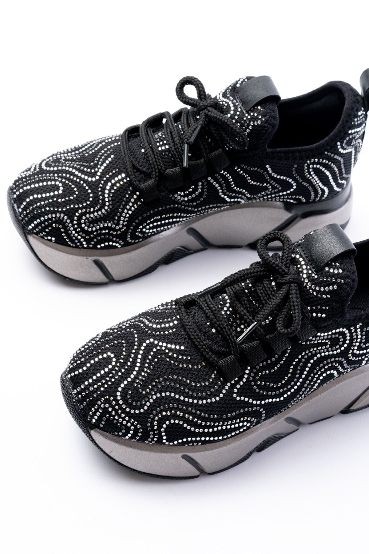 Ayakkabı Aşkı Siyah Bağcıklı Fileli Taşlı Platin Taban Günlük Kadın Spor