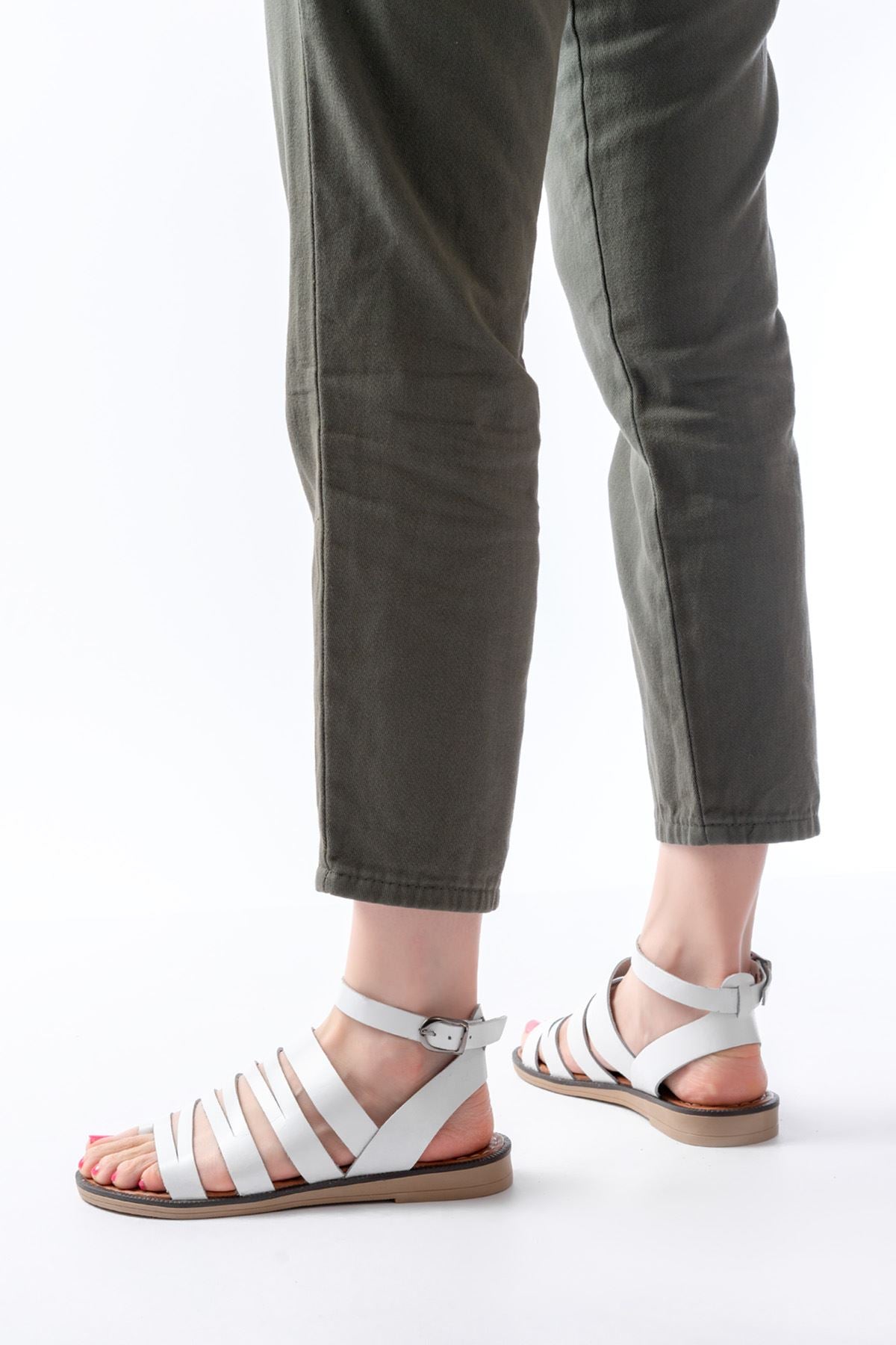 Ayakkabı Aşkı Beyaz Ortopedik Hakiki Deri Kadın Sandalet