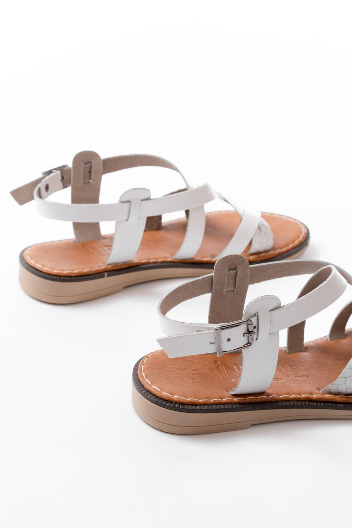 Ayakkabı Aşkı Beyaz Ortopedik Hakiki Deri Kadın Sandalet