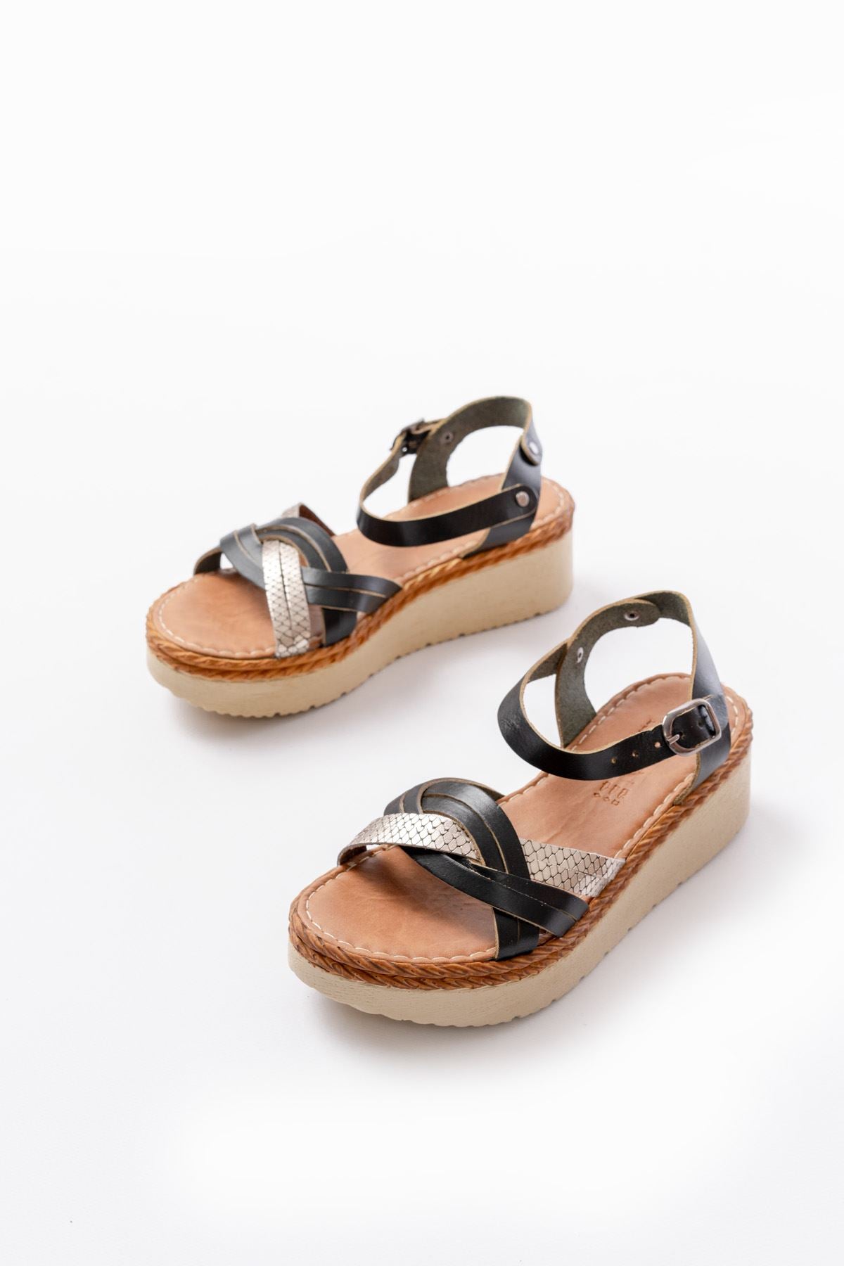 Ayakkabı Aşkı Siyah Ayna Hakiki Deri Ortopedik Taban Kadın Sandalet