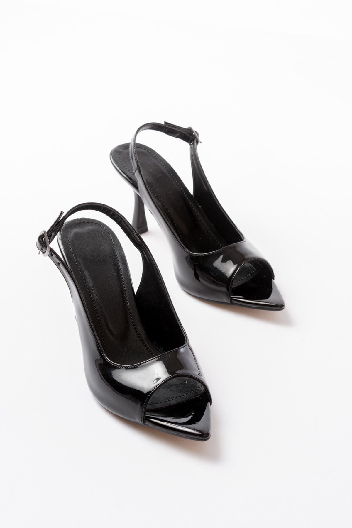 Ayakkabı Aşkı 717 Siyah Rugan Sivri Burunlu Topuklu Kadın Sandalet