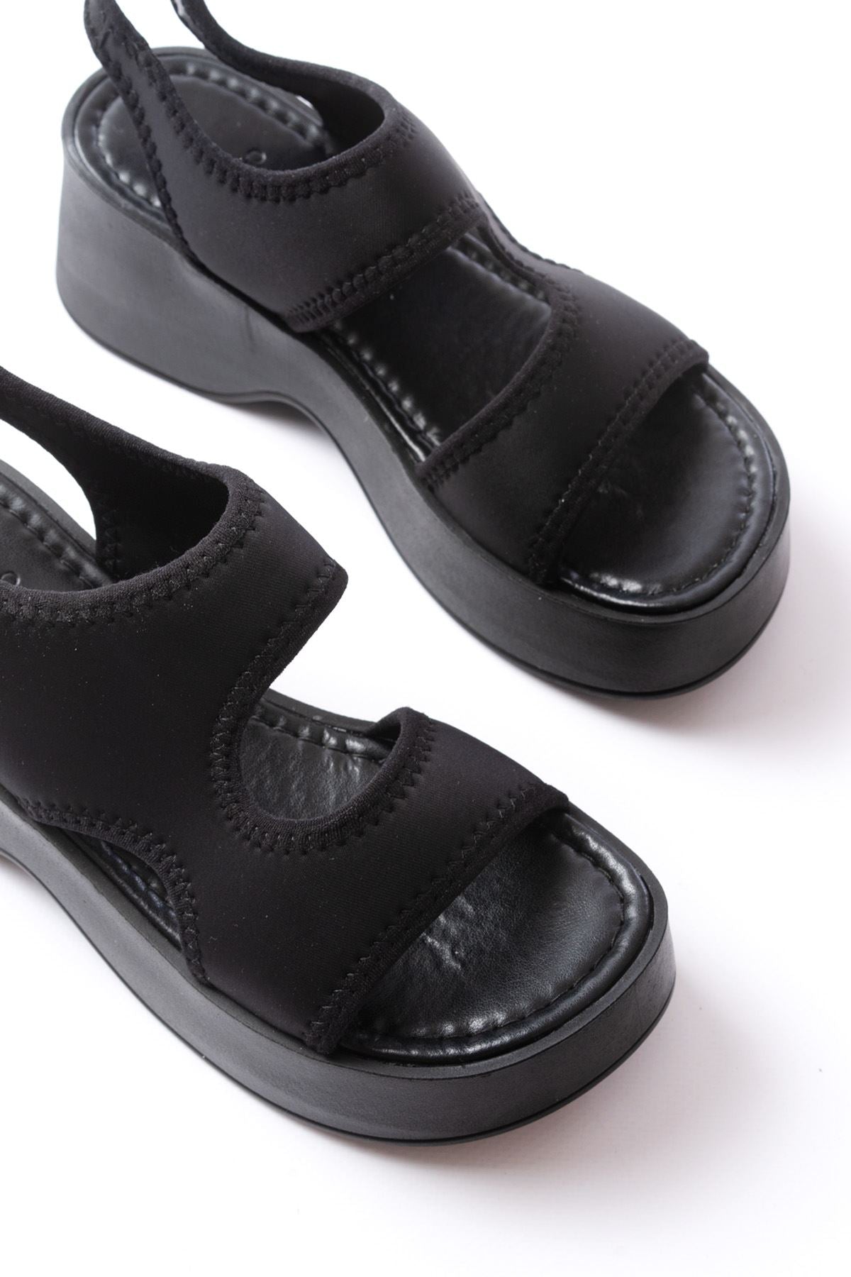 Ayakkabı Aşkı Siyah Dalgıç Günlük Dolgu Topuk Kadın Sandalet