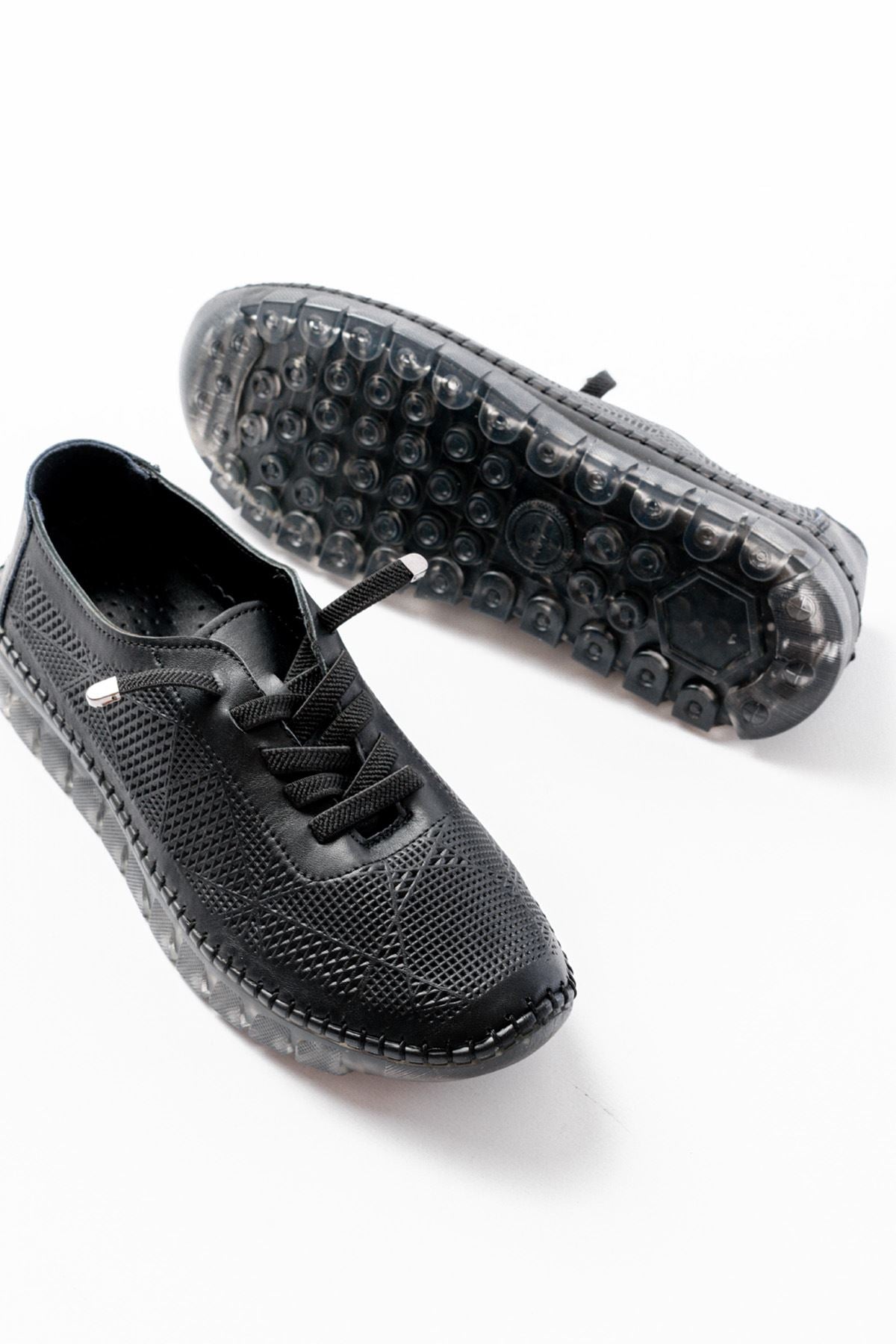 Ayakkabı Aşkı Siyah Desenli Hakiki Deri Şeffaf Taban Kadın Spor Ayakkabı