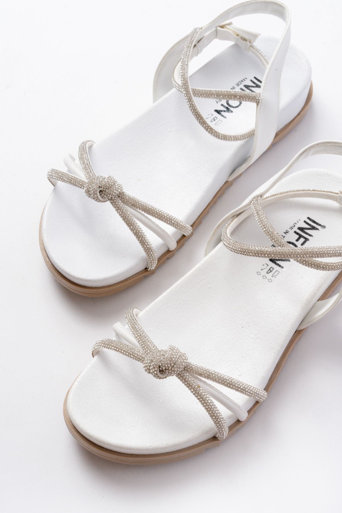 Ayakkabı Aşkı Beyaz Gümüş Taşlı Günlük Kadın Sandalet