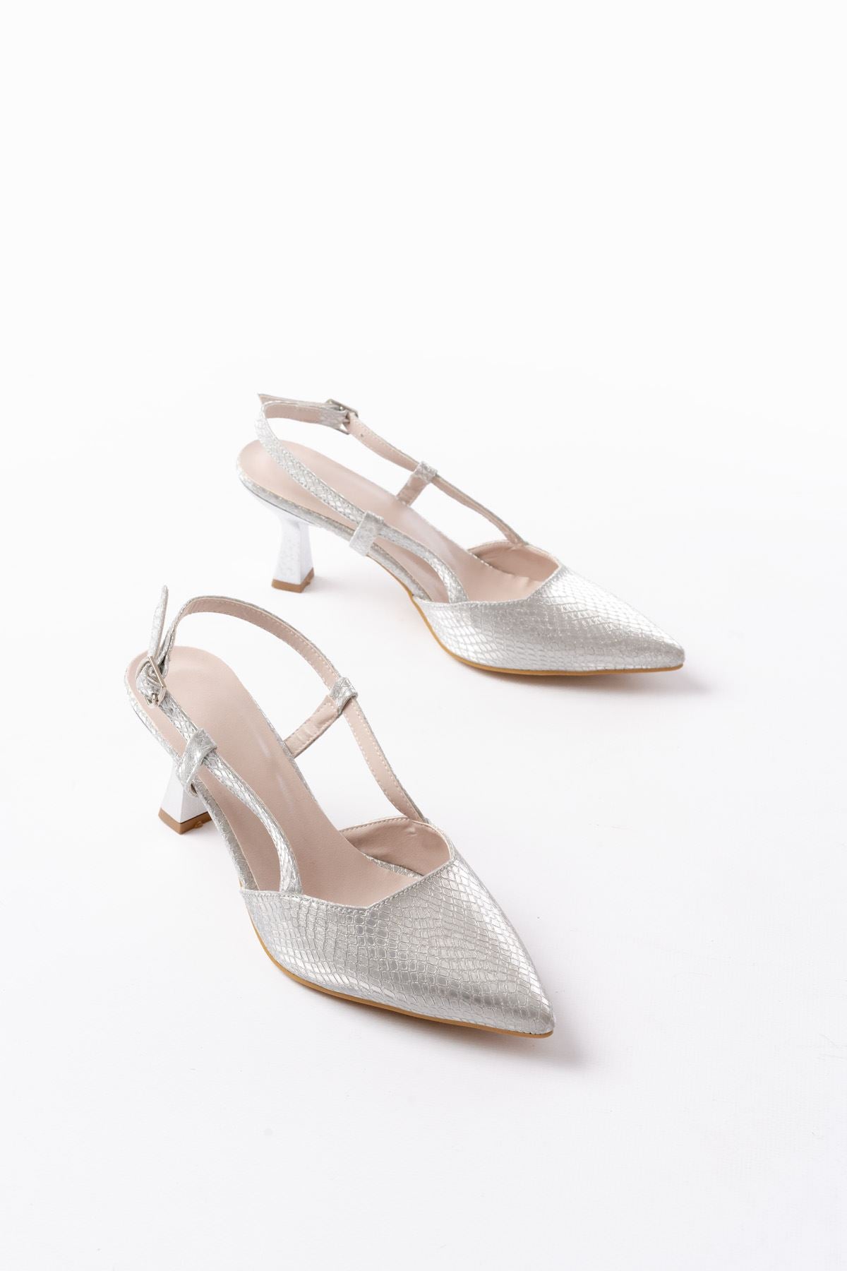 Ayakkabı Aşkı 725 Gümüş Pul Desenli Sivri Burunlu Topuklu Kadın Ayakkabı