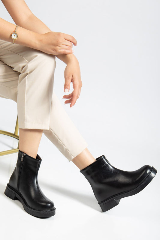 Ayakkabı Aşkı Siyah Kırışık Rugan Fermuarlı Günlük Kadın Bot