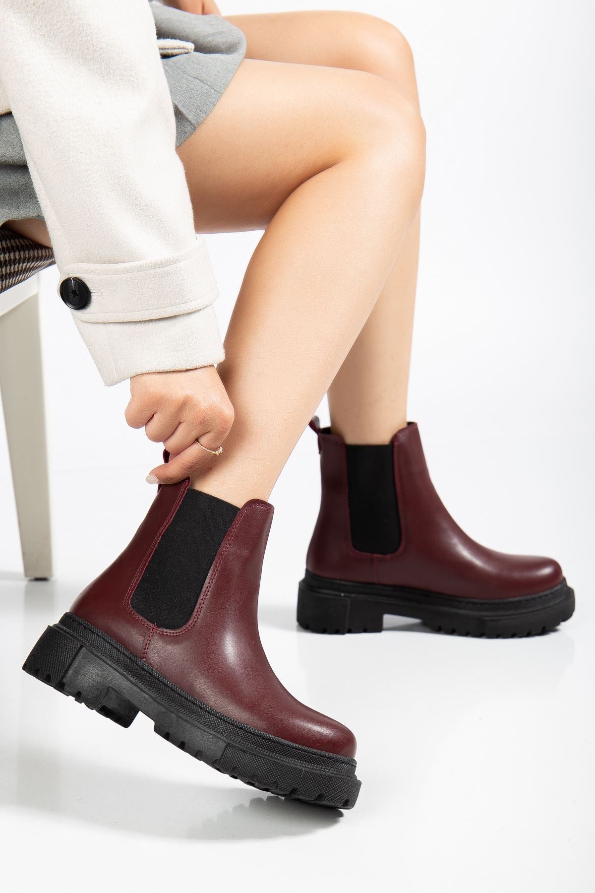 812-2137 Bordo Lastikli Günlük Kadın Bot - Bordo