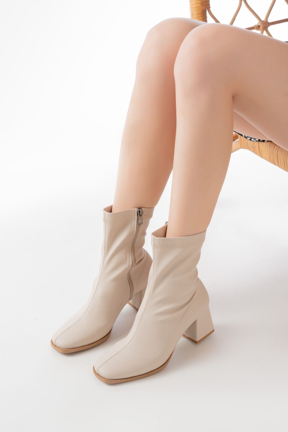 Streç Botlar - Ayakkabı Aşkı