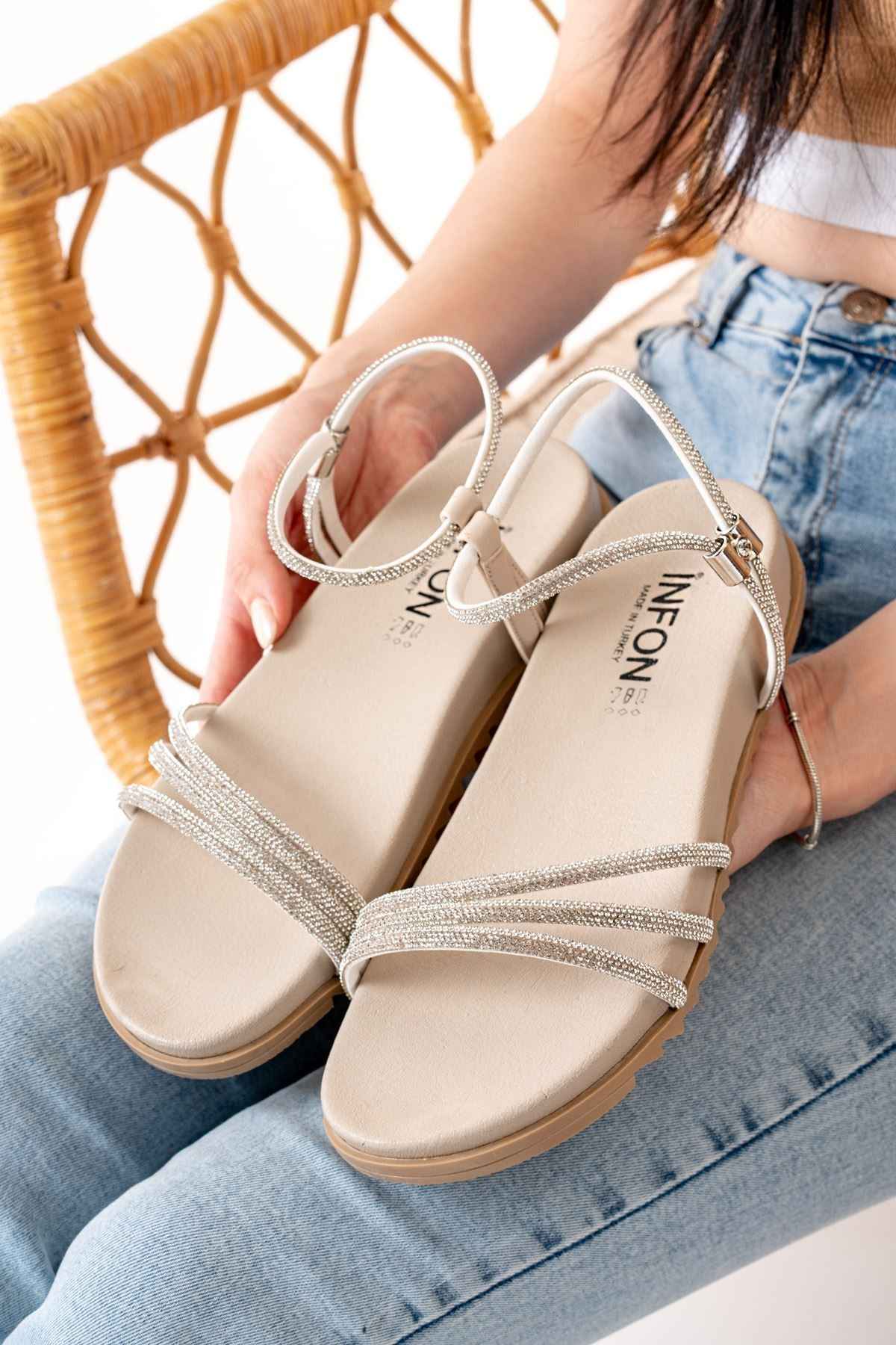 Ayakkabı Aşkı 1001-1100 Bej Gümüş Taşlı Günlük Kadın Sandalet