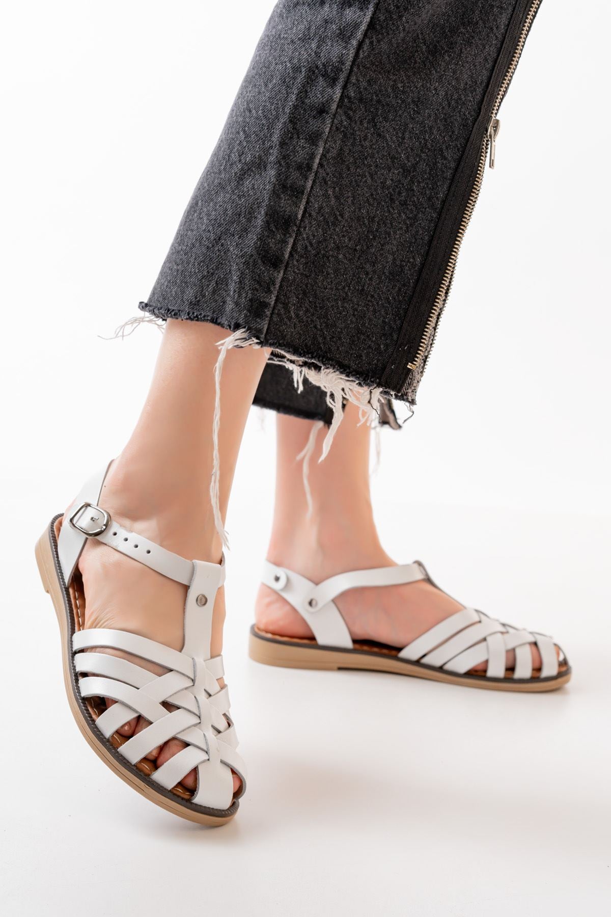 Ayakkabı Aşkı Beyaz Ortopedik Hakiki Deri Kadın Sandalet - Ayakkabı Aşkı
