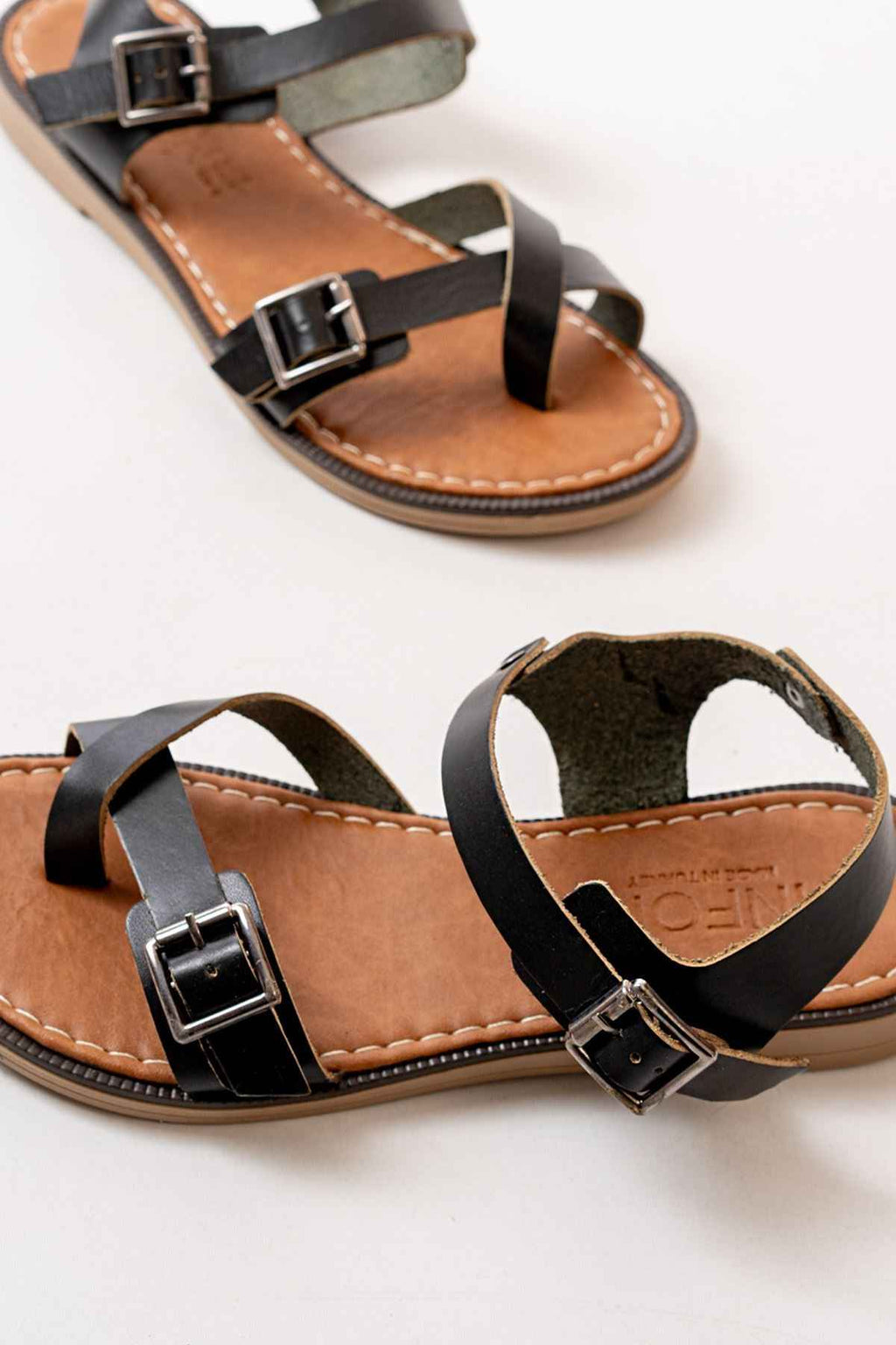 Ayakkabı Aşkı 205-091 Siyah Ortopedik Hakiki Deri Kadın Sandalet