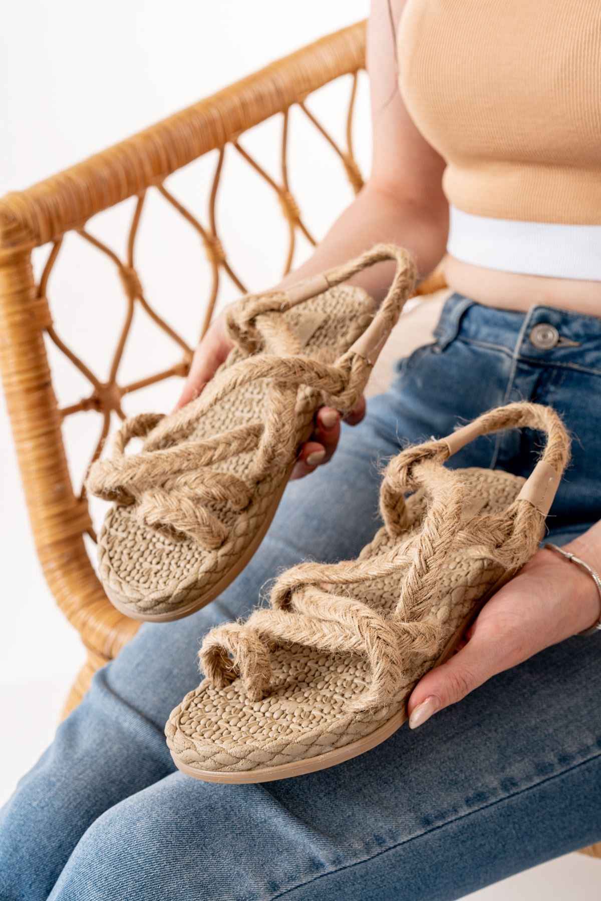 Ayakkabı Aşkı 402 Bej Hasır Kadın Sandalet