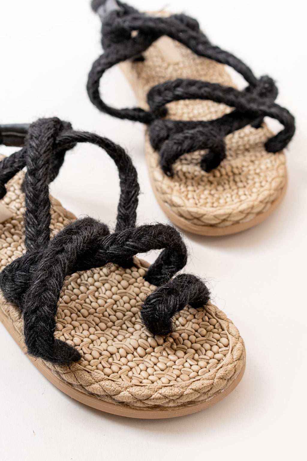 Ayakkabı Aşkı 402 Siyah Hasır Kadın Sandalet - Ayakkabı Aşkı