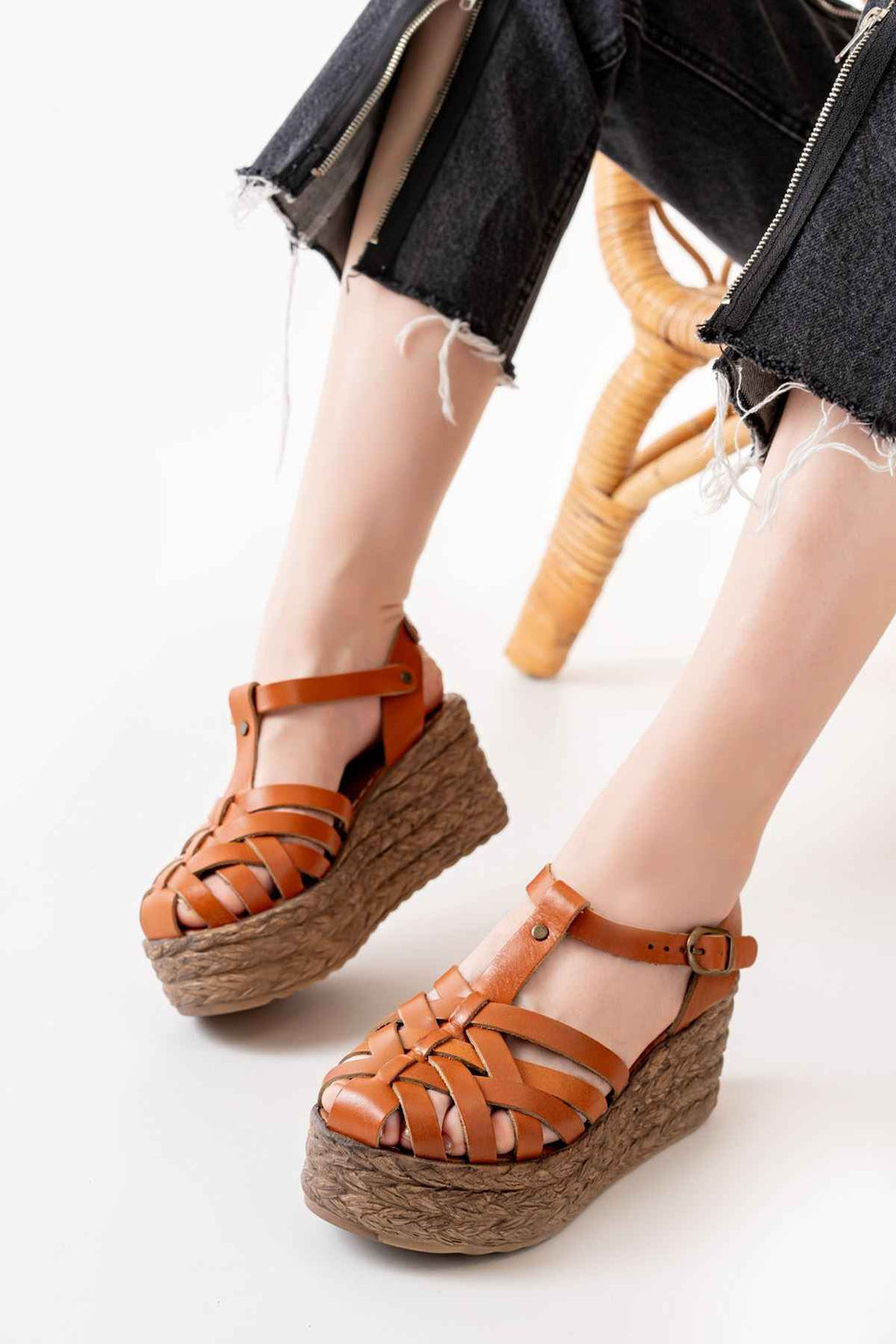 Ayakkabı Aşkı 684-02 Taba Ortopedik Hakiki Deri Dolgu Kadın Sandalet