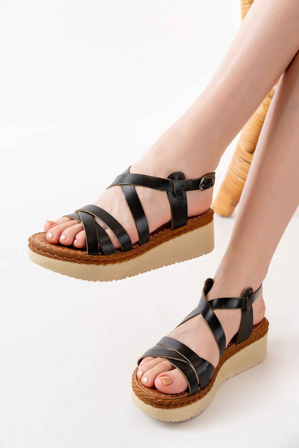 Ayakkabı Aşkı 730-153 Siyah Ortopedik Hakiki Deri Dolgu Kadın Sandalet