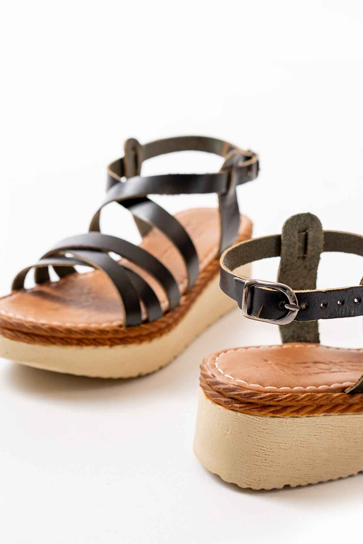 Ayakkabı Aşkı 730-153 Siyah Ortopedik Hakiki Deri Dolgu Kadın Sandalet