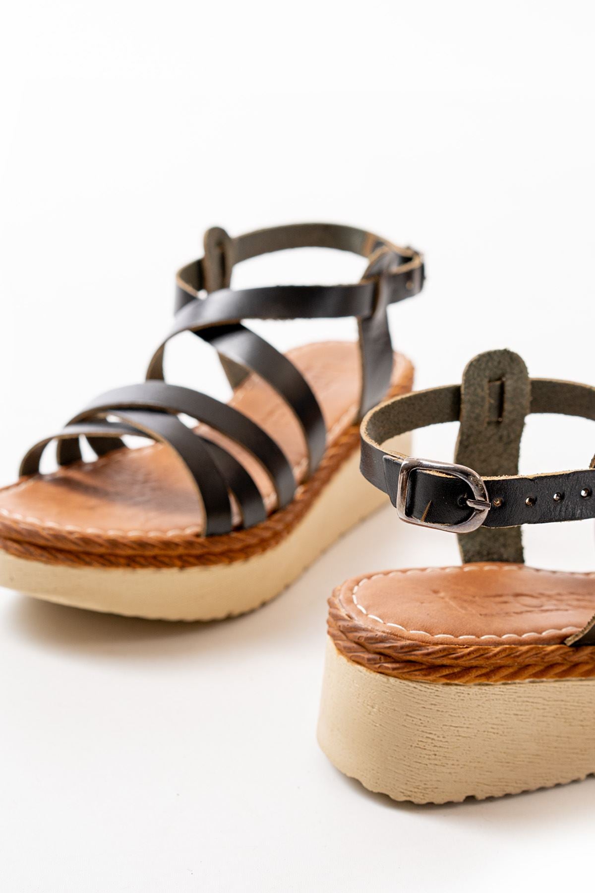 Ayakkabı Aşkı Siyah Ortopedik Hakiki Deri Dolgu Kadın Sandalet