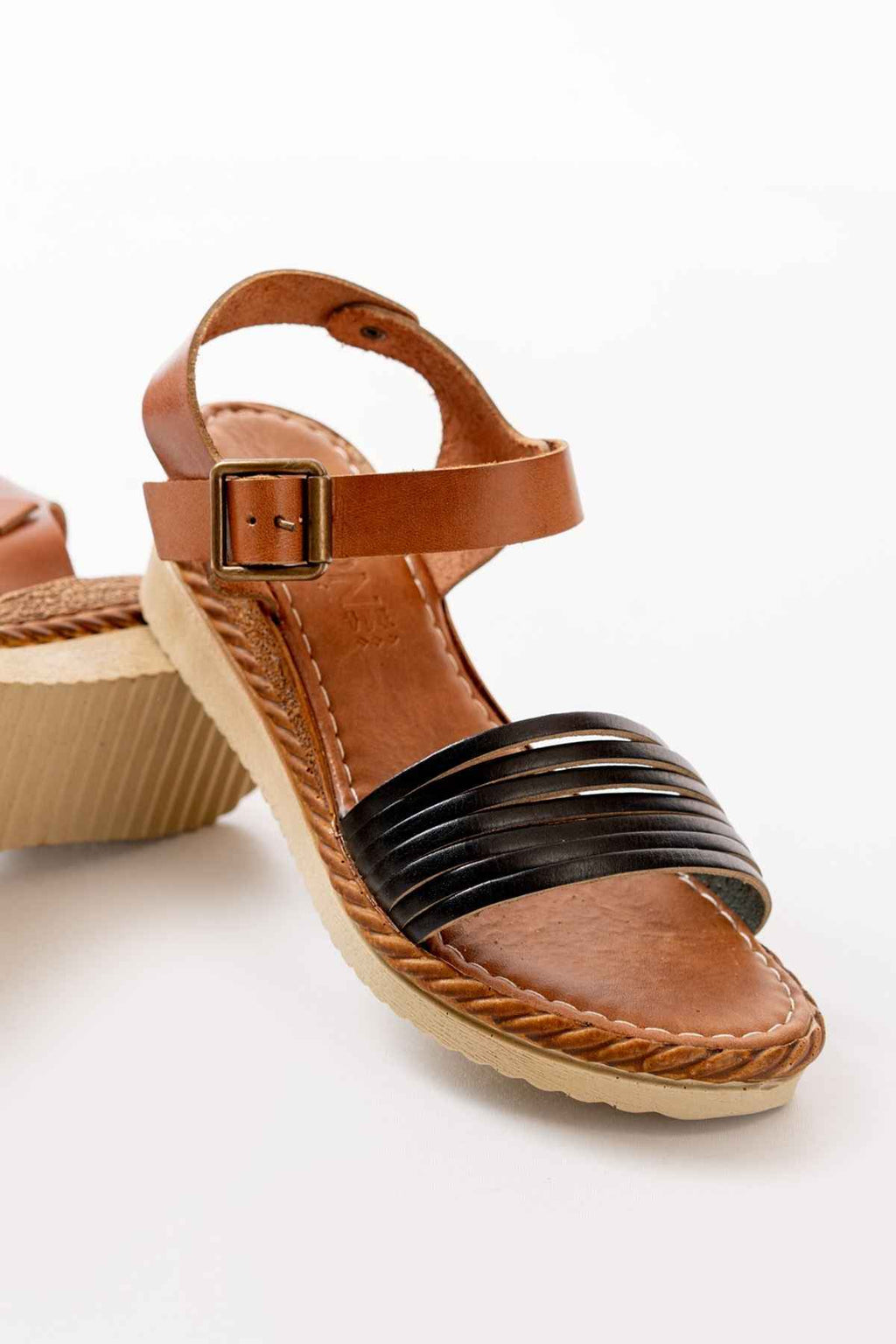 Ayakkabı Aşkı 731-07 Siyah Ortopedik Hakiki Deri Dolgu Kadın Sandalet