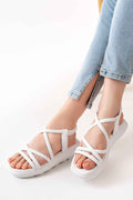 Ayakkabı Aşkı 841-841 Beyaz Lastikli Günlük Kadın Sandalet