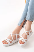 Ayakkabı Aşkı Beyaz Lastikli Günlük Kadın Sandalet - Ayakkabı Aşkı