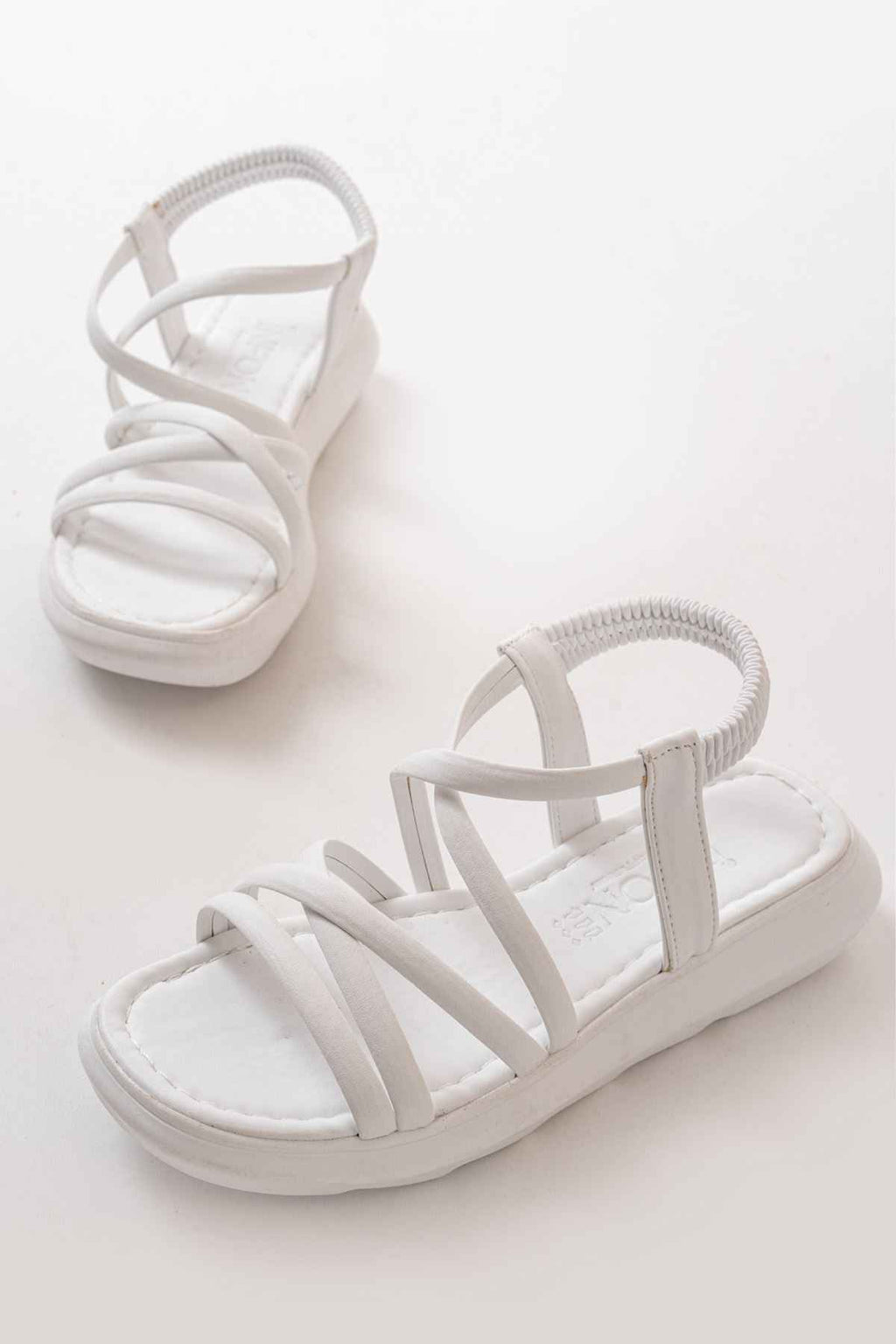 Ayakkabı Aşkı 841-841 Beyaz Lastikli Günlük Kadın Sandalet