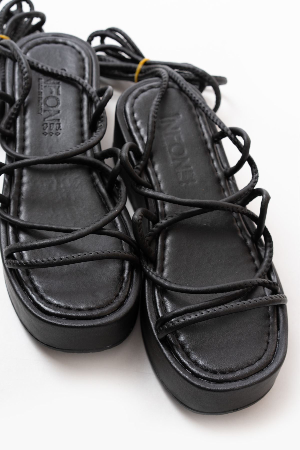 Ayakkabı Aşkı Siyah Dolgu Kadın Sandalet