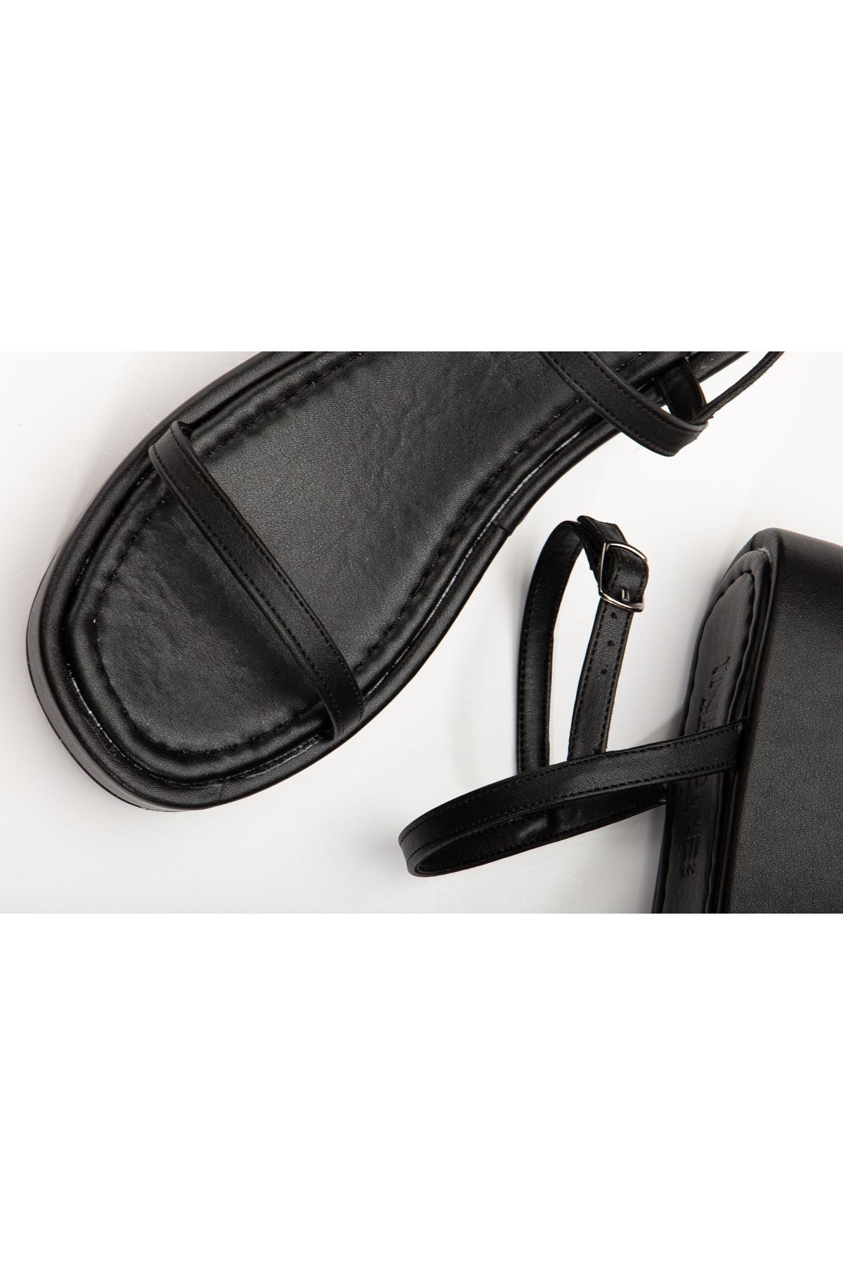 Ayakkabı Aşkı Siyah Dolgu Topuk Kadın Sandalet