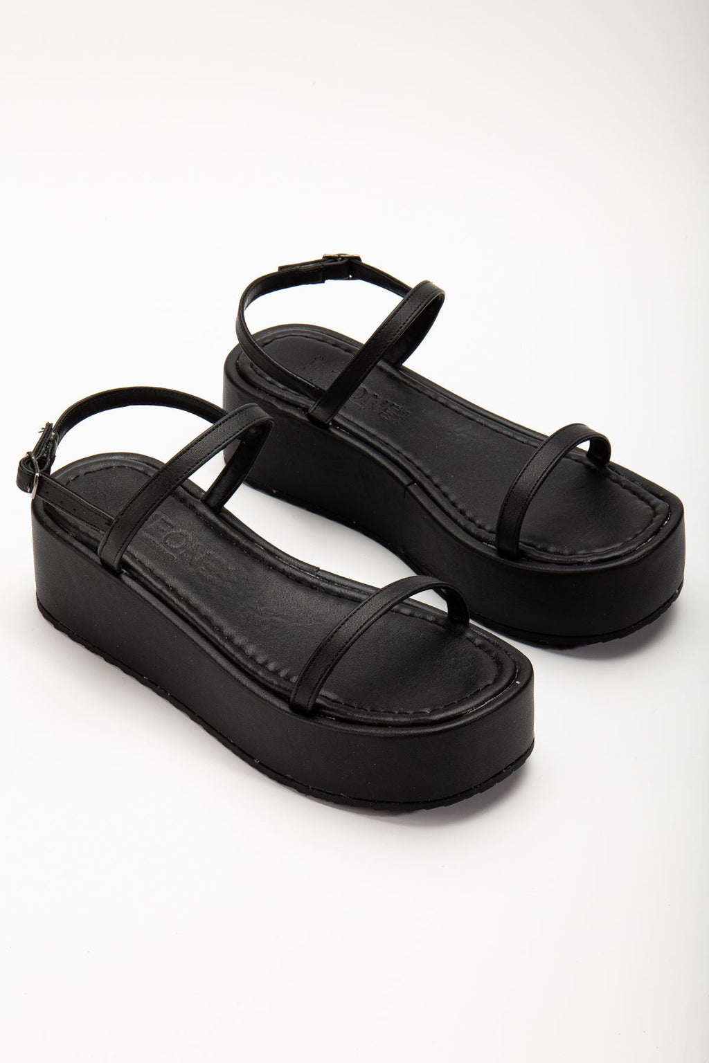 Ayakkabı Aşkı Siyah Dolgu Topuk Kadın Sandalet