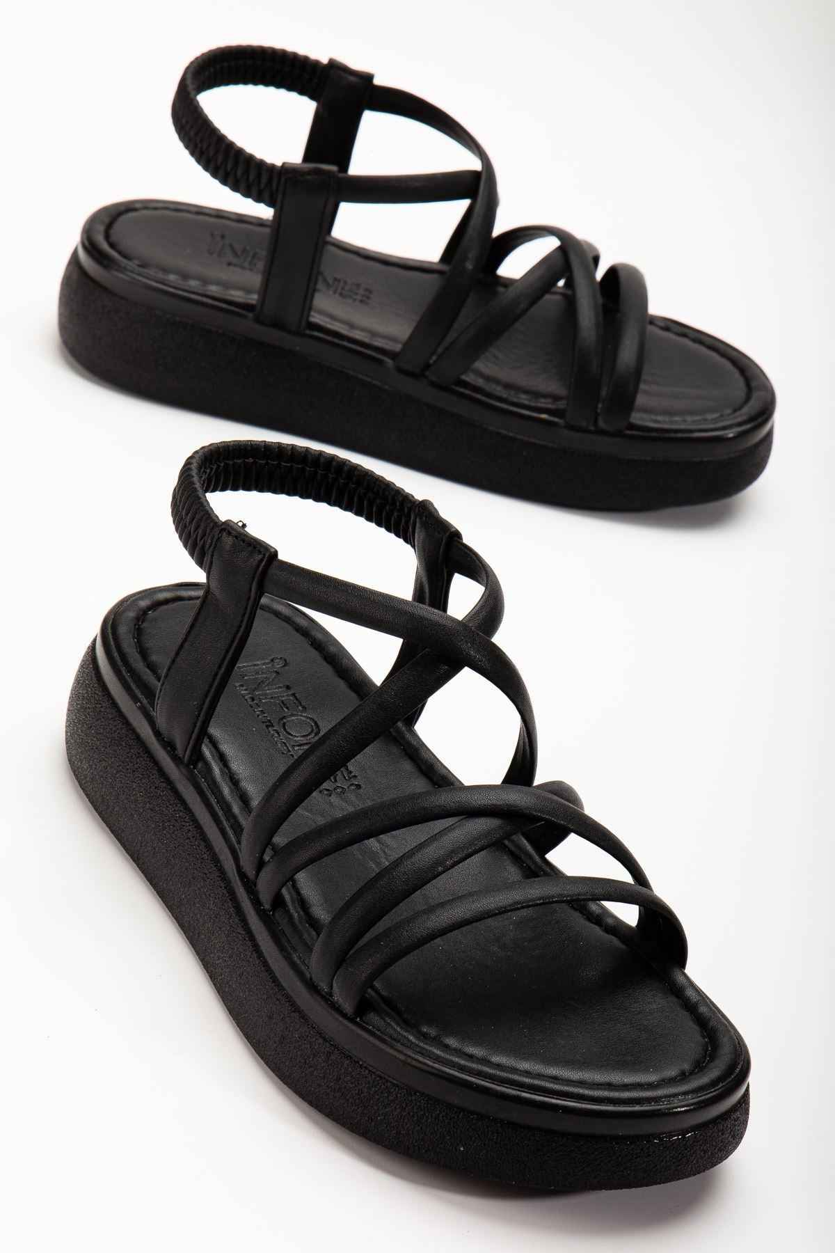 Ayakkabı Aşkı 24413-841 Siyah Dolgu Topuk Kadın Sandalet