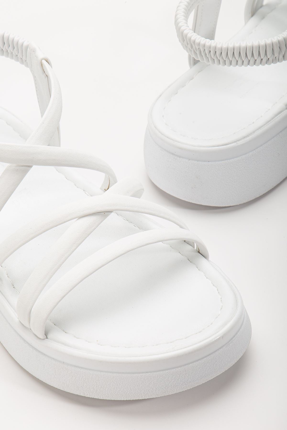 Ayakkabı Aşkı Beyaz Dolgu Topuk Kadın Sandalet - Ayakkabı Aşkı