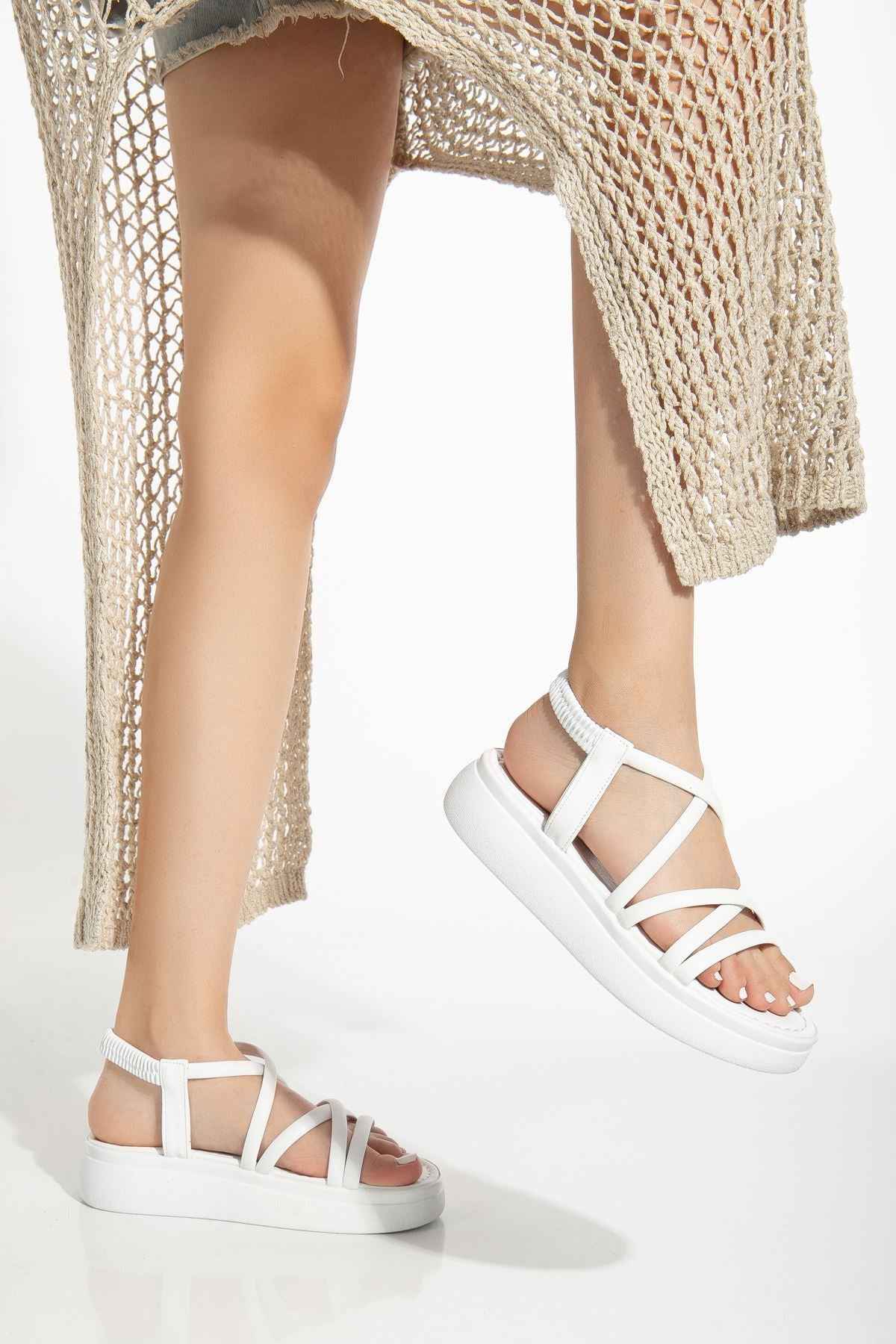 Ayakkabı Aşkı 24413-841 Beyaz Dolgu Topuk Kadın Sandalet