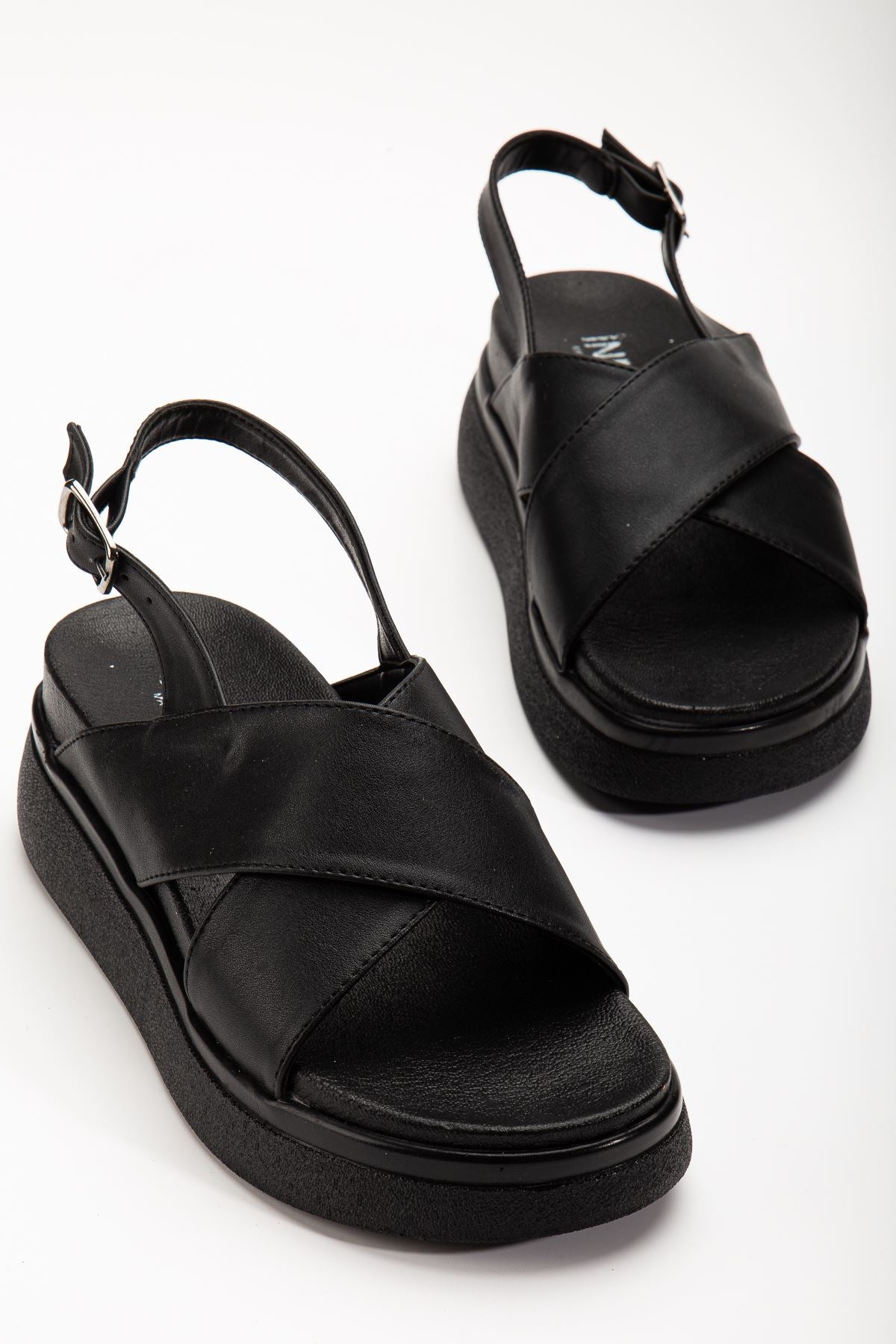 Ayakkabı Aşkı Siyah Dolgu Topuk Kadın Sandalet